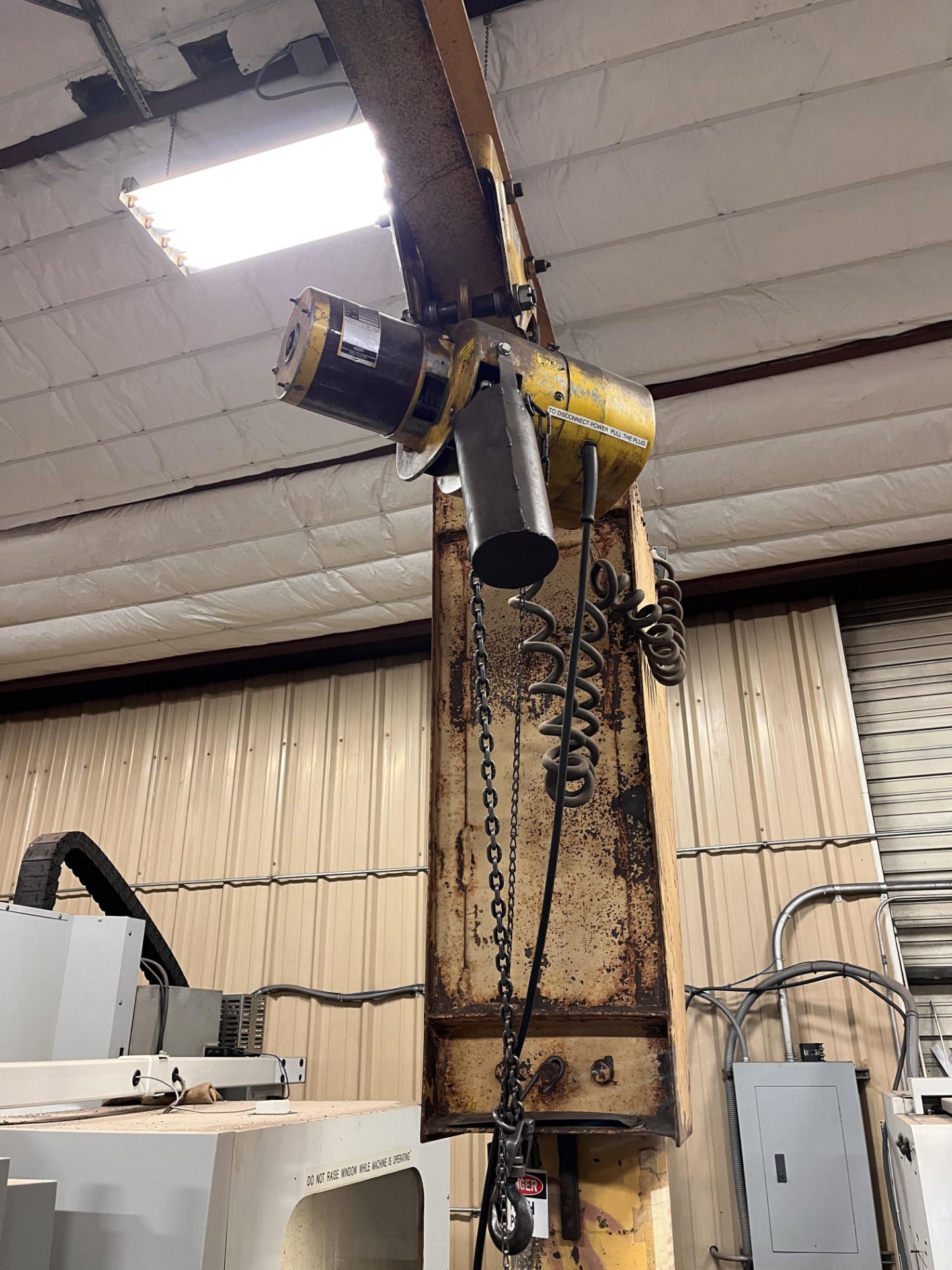 Gibbs Crane with 1/4 Ton Electric Hoist - Image 6 of 6