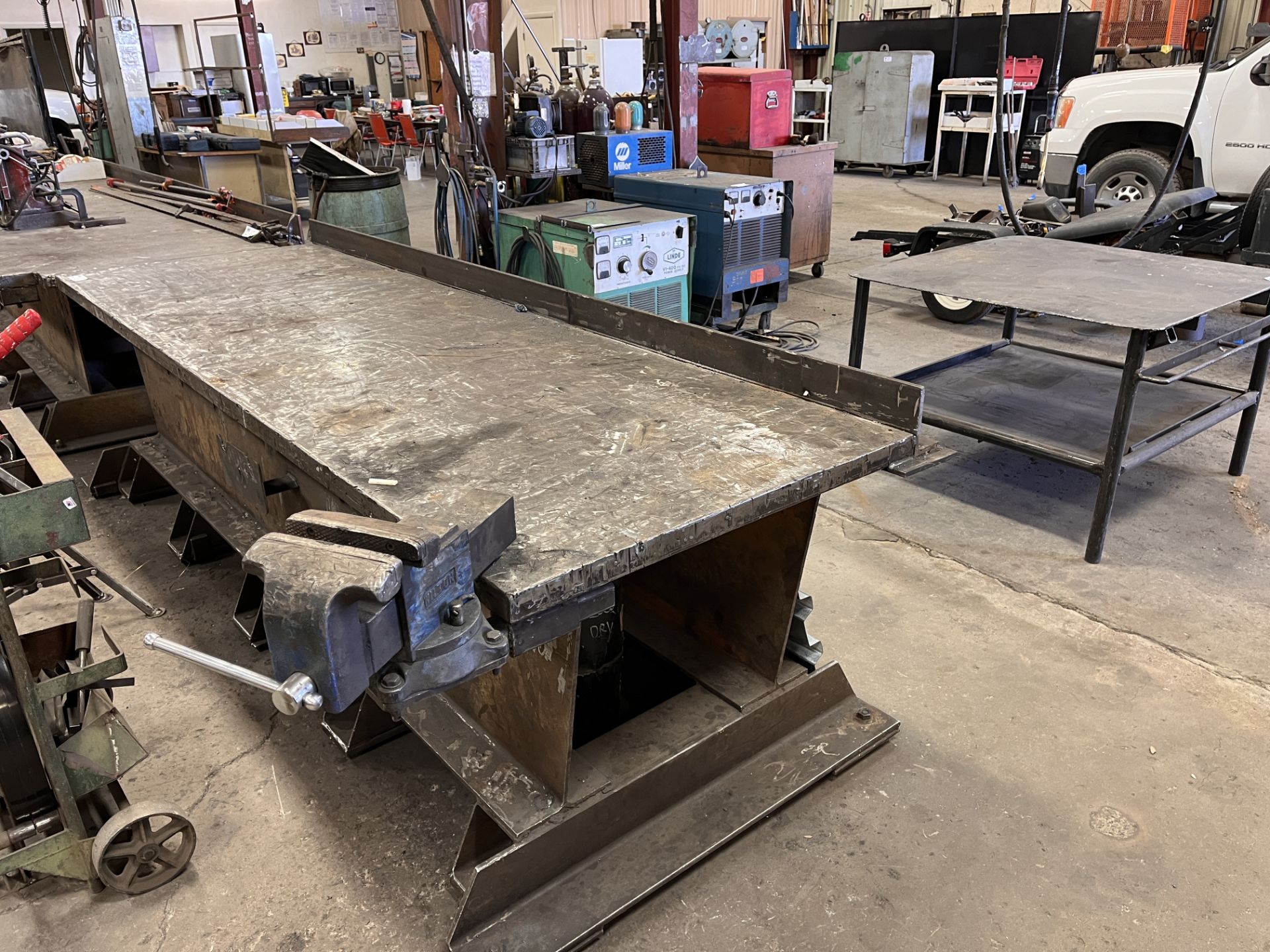 Welding Table with Vise, No Contents - Image 2 of 3