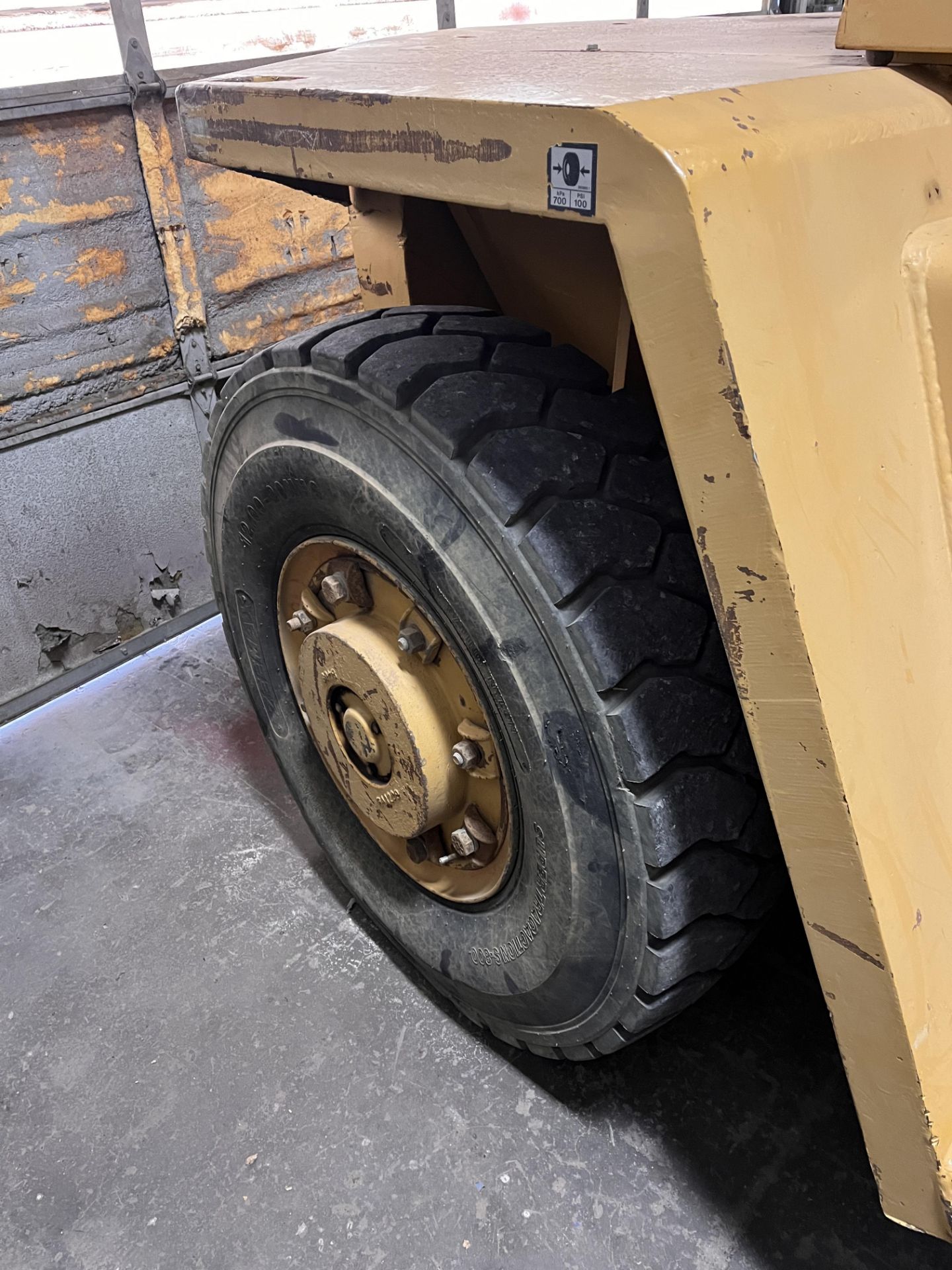 Caterpillar V250B 25,000 lbs Diesel Forklift - Image 16 of 22