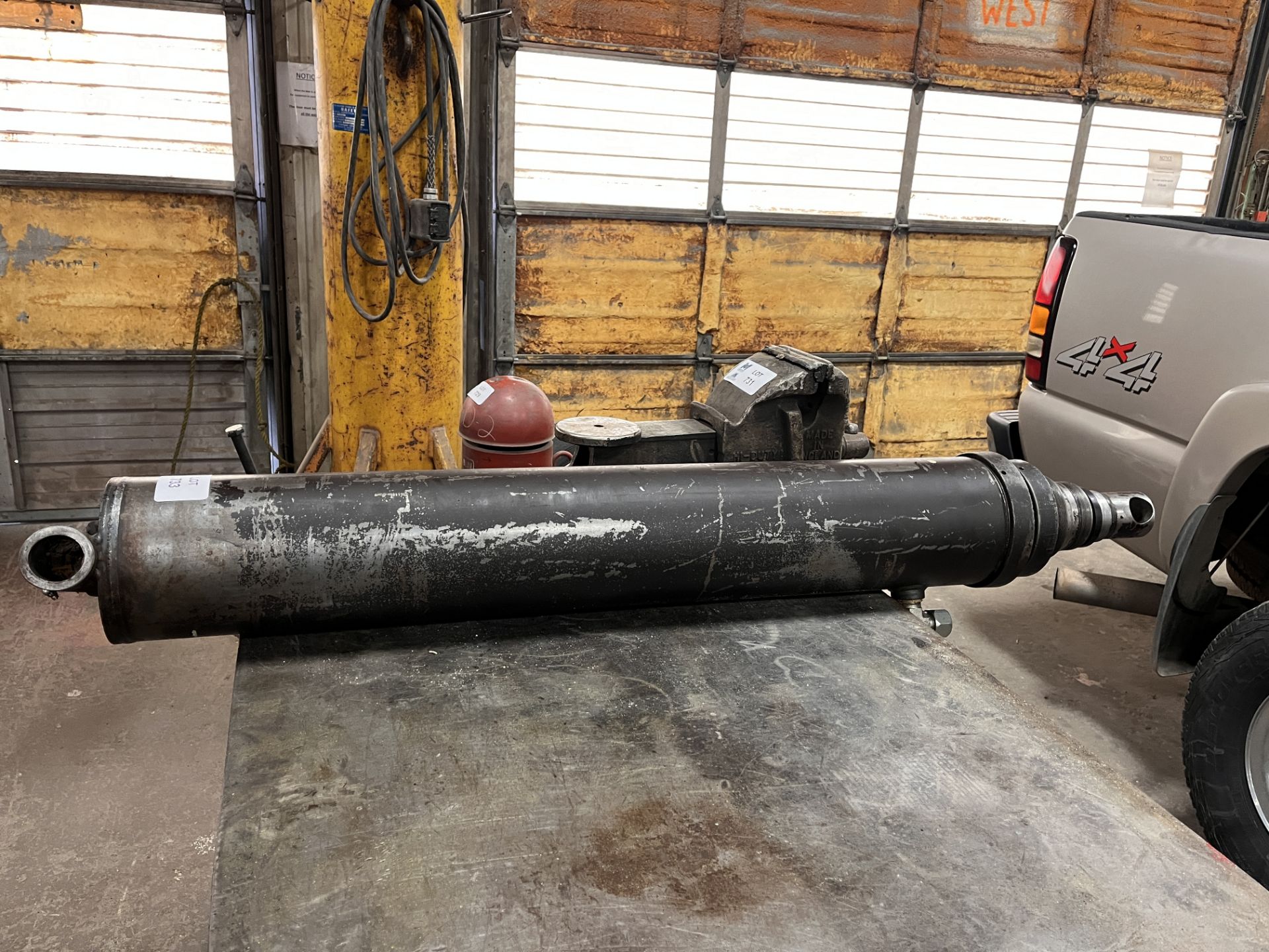 Hydraulic Cylinder - Image 2 of 3