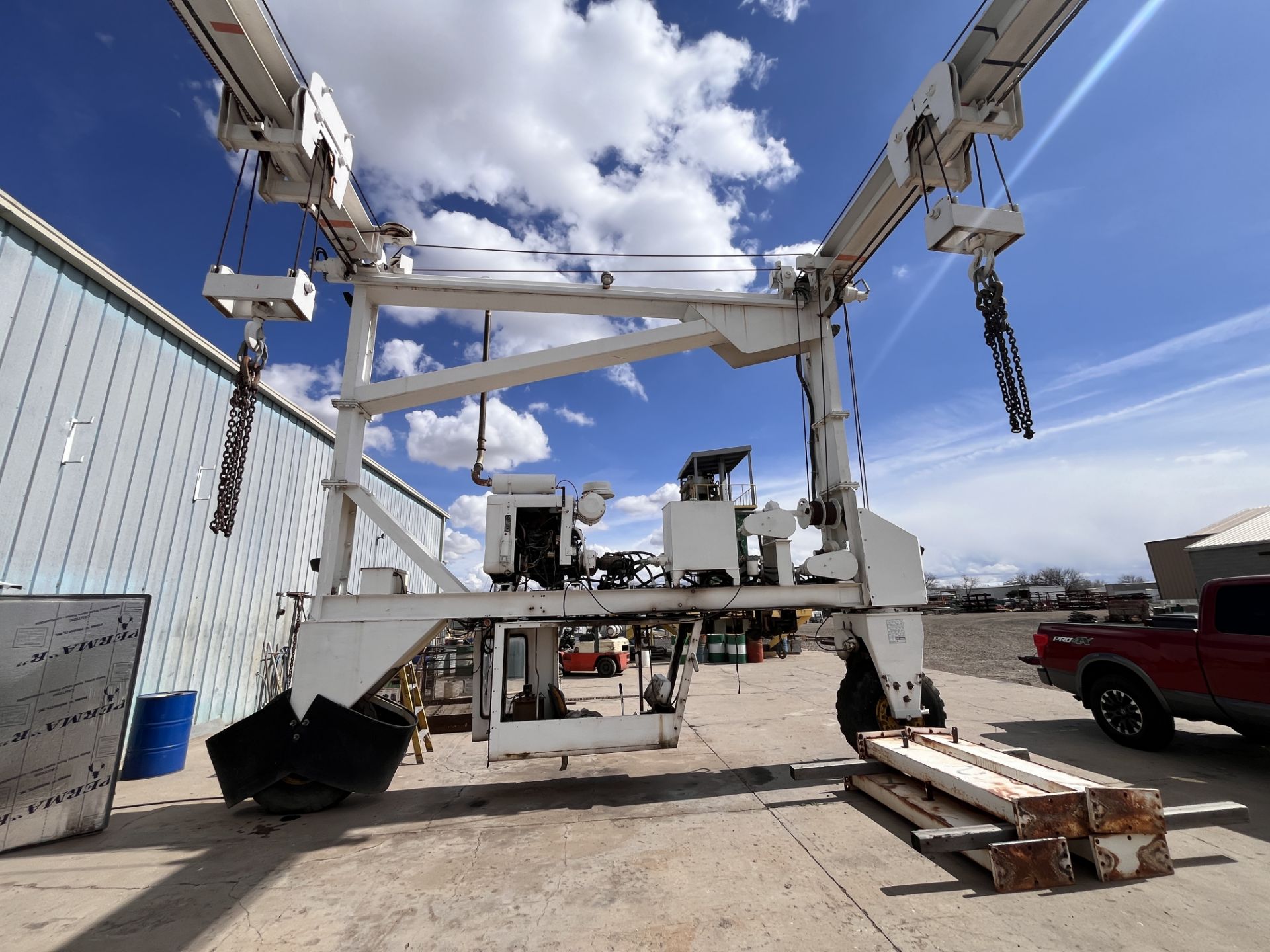 Robco 4 Wheel 50,000 lb Diesel Gantry Crane - Image 14 of 24