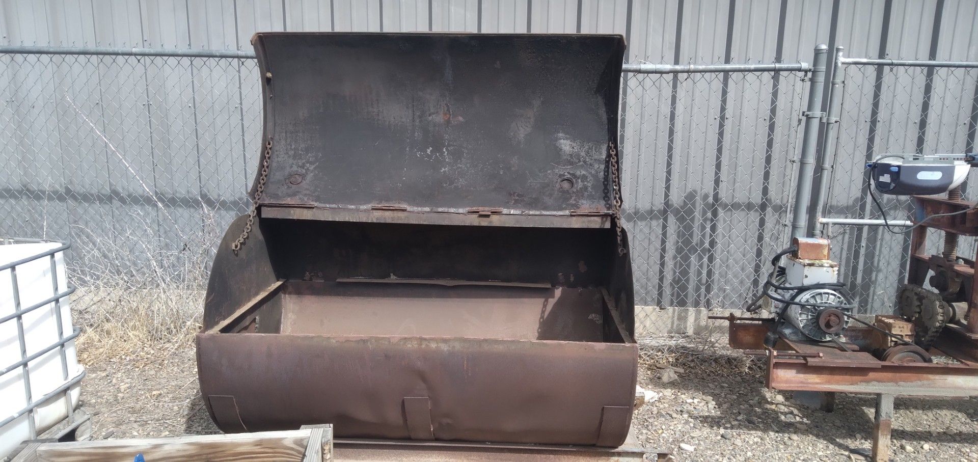 Steel BBQ Grill Tank - Image 4 of 6