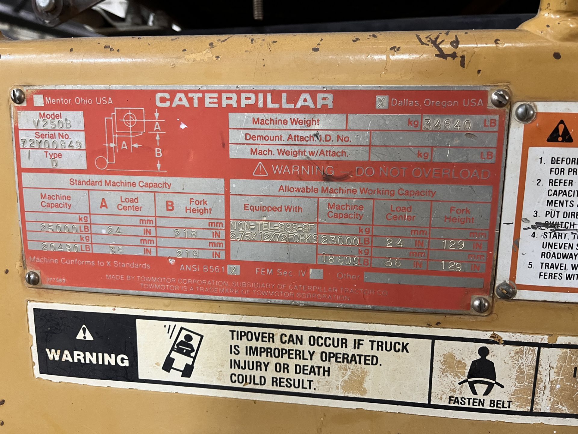 Caterpillar V250B 25,000 lbs Diesel Forklift - Image 6 of 22