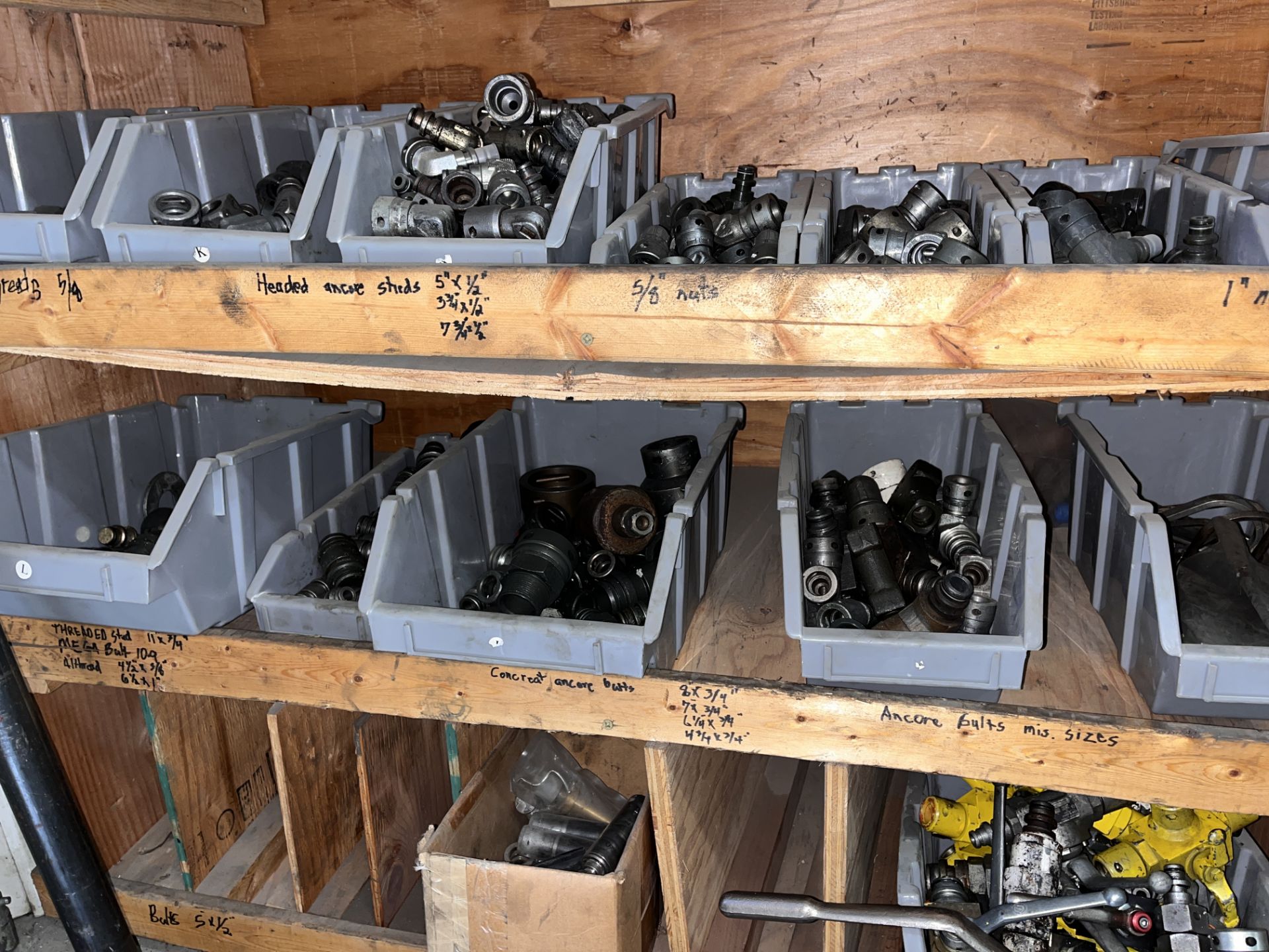 Misc Hydraulic Fittings & Wooden Rack - Image 6 of 11