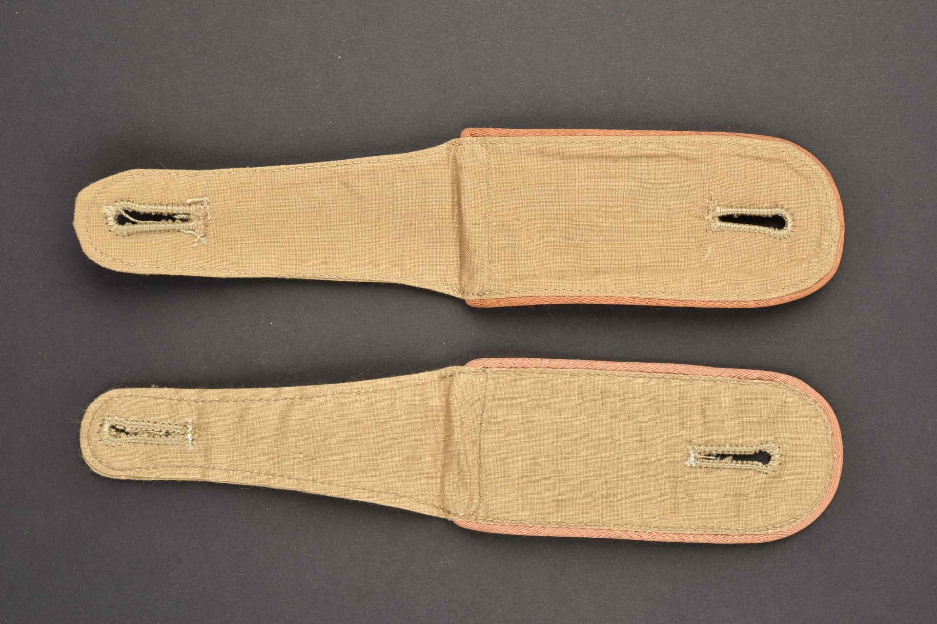 Pattes d epaule AK. AK shoulder straps. - Image 2 of 3