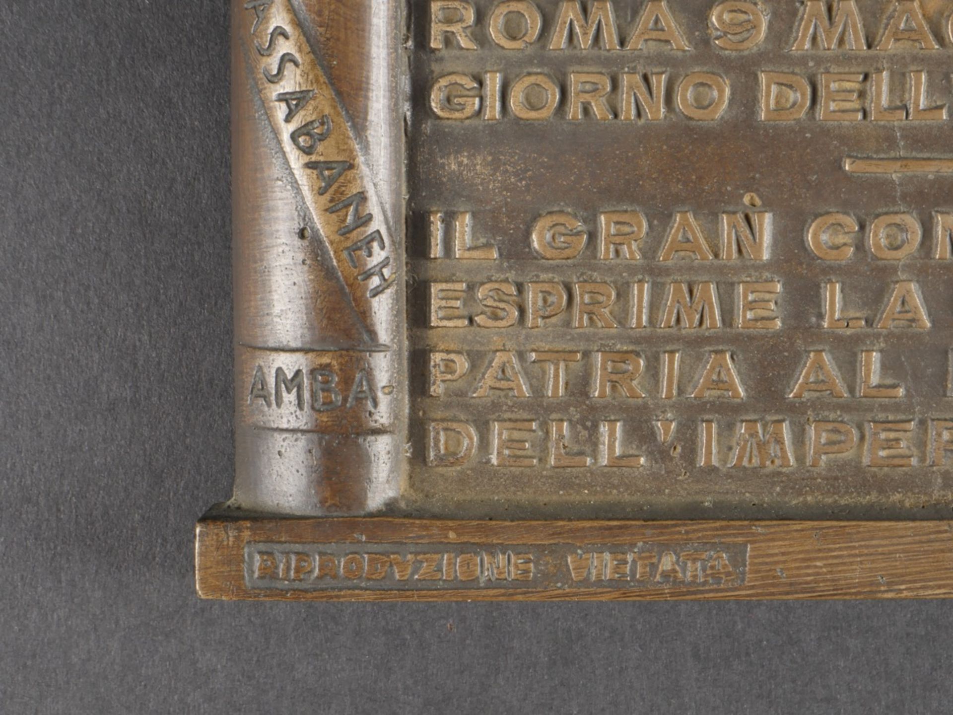 Plaque commemorative de la creation de lEmpire italien en 1935. Plaque commemorating the creation o - Bild 5 aus 9