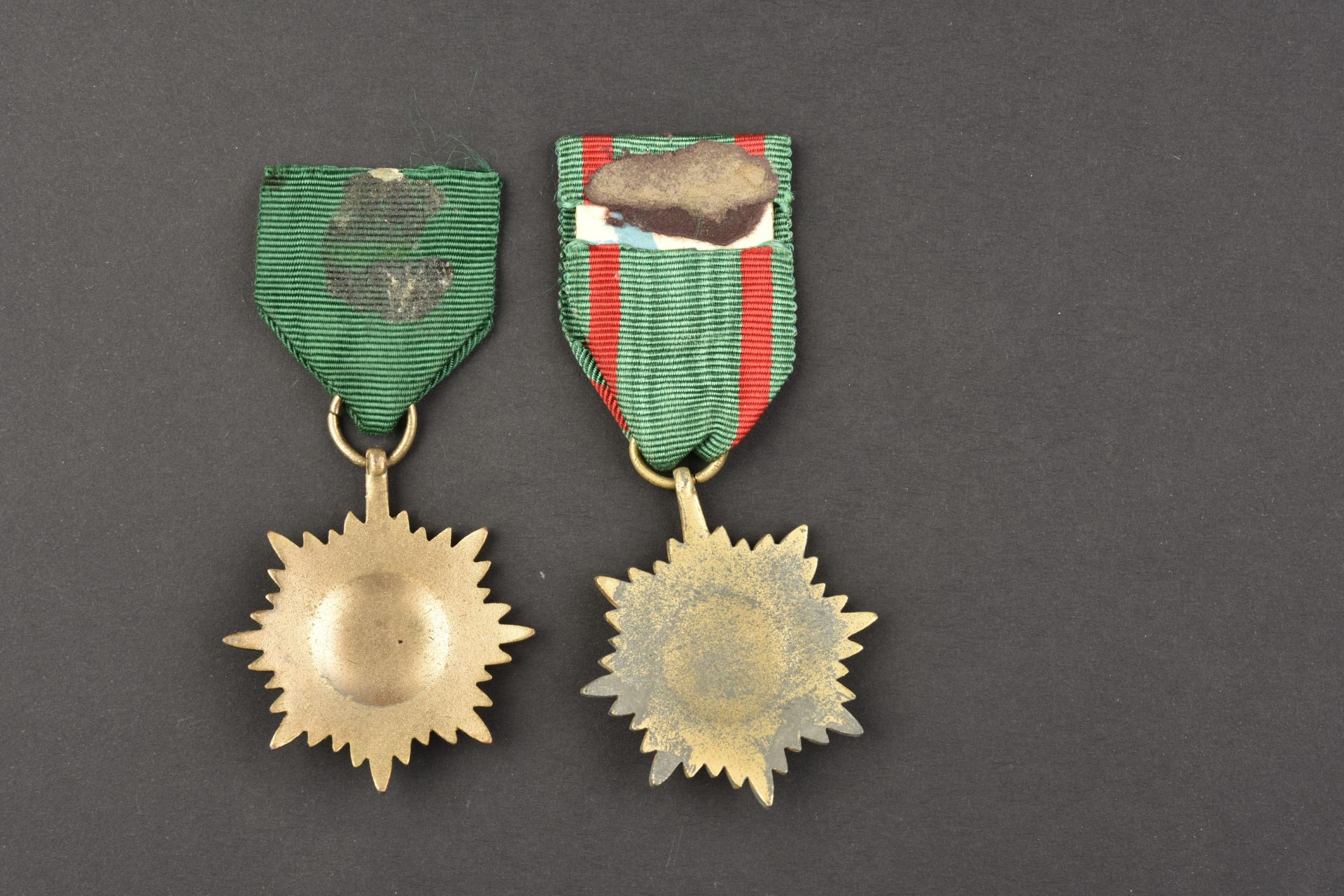 Medailles des volontaires de l Est. Eastern volunteers  medals. - Image 2 of 2