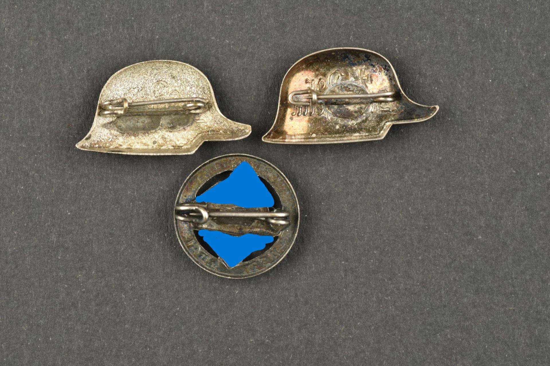 Insigne Der Stahlhelm. Der Stahlhelm insignia. - Image 2 of 2