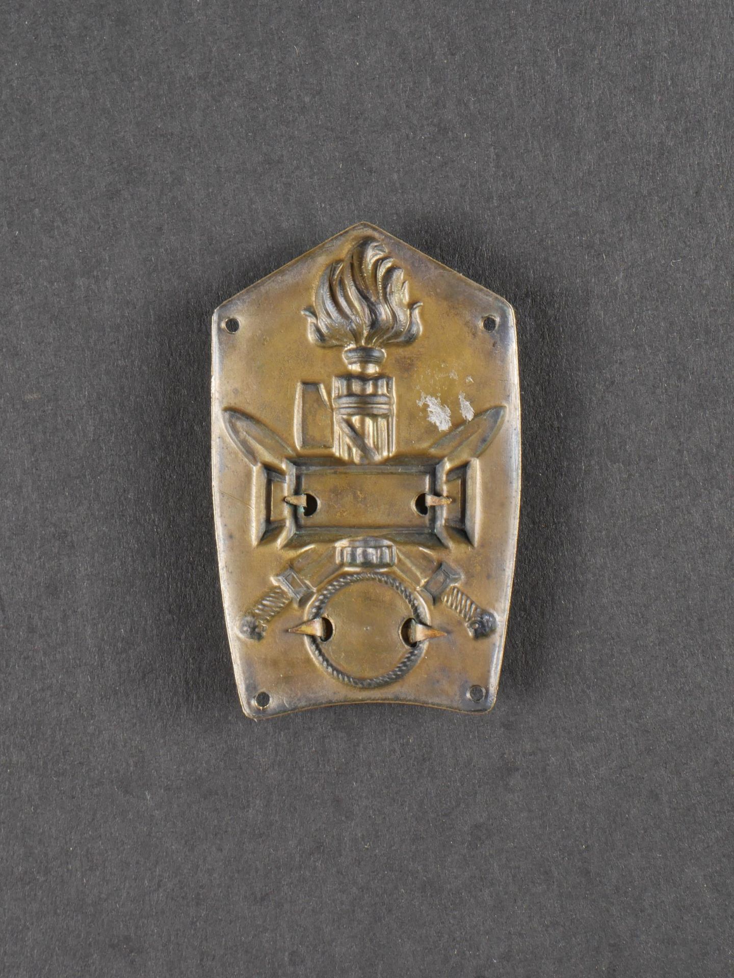 Insigne de calot de la 6eme Legion de Chemises Noires. 6th Black Shirt Legion cap badge. - Image 2 of 2