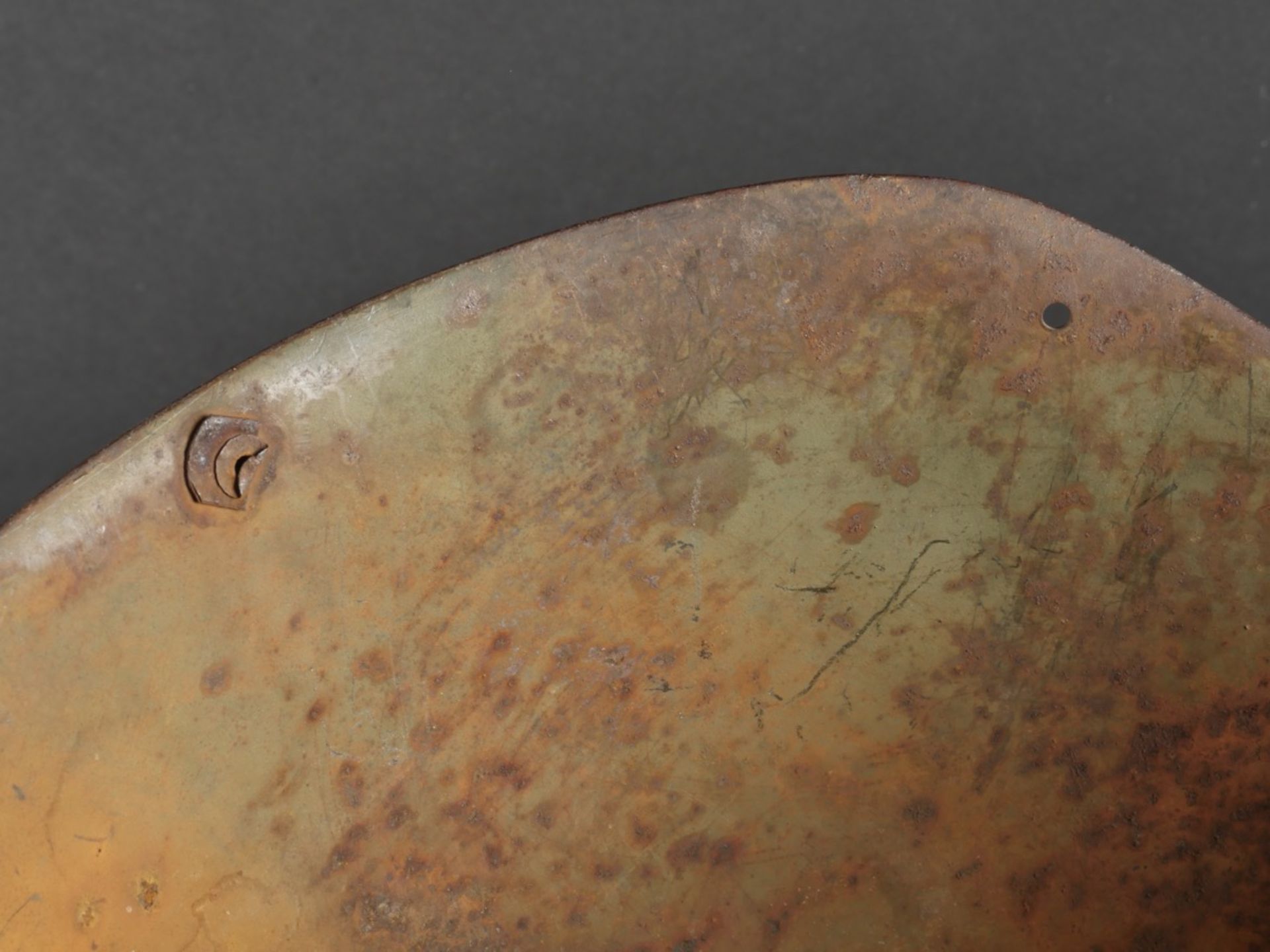 Coque de casque du genie. Engineering helmet shell. - Image 15 of 16