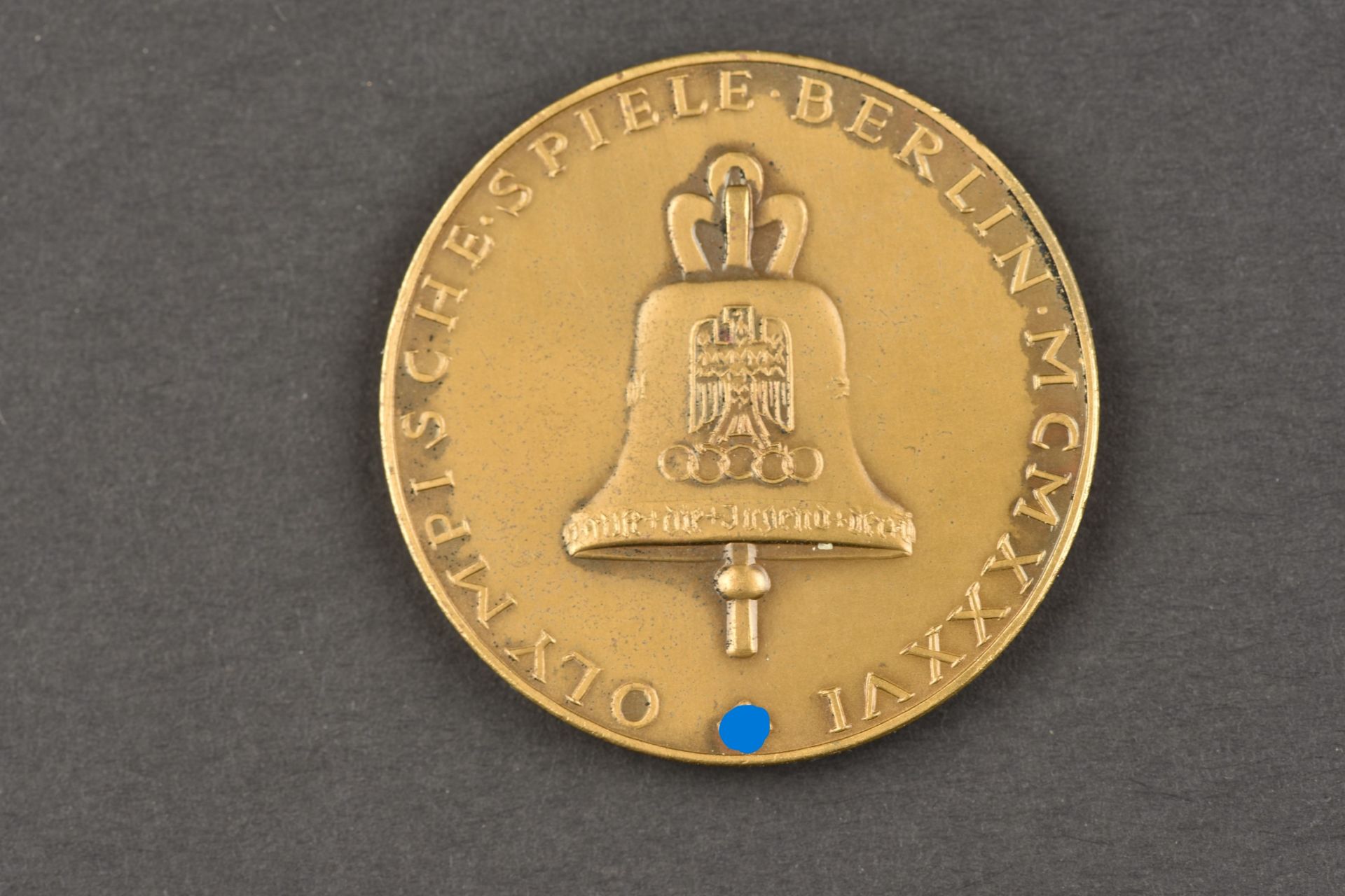 Medaille de table des Jeux olympique. Olympic Games table medal. - Image 4 of 5