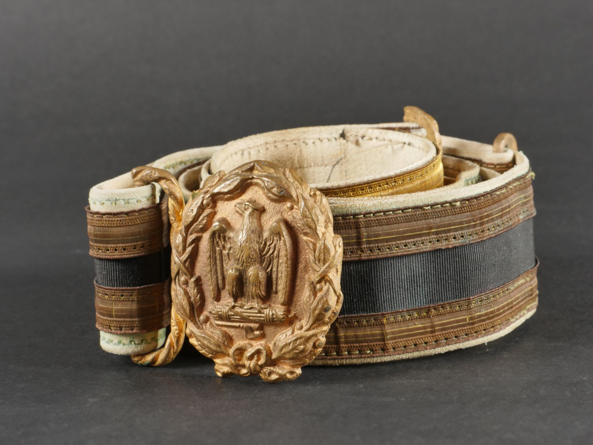 Lot de deux ceinturons dÕ-officier de la MVSN. Set of two MVSN officer s belts. - Image 3 of 19