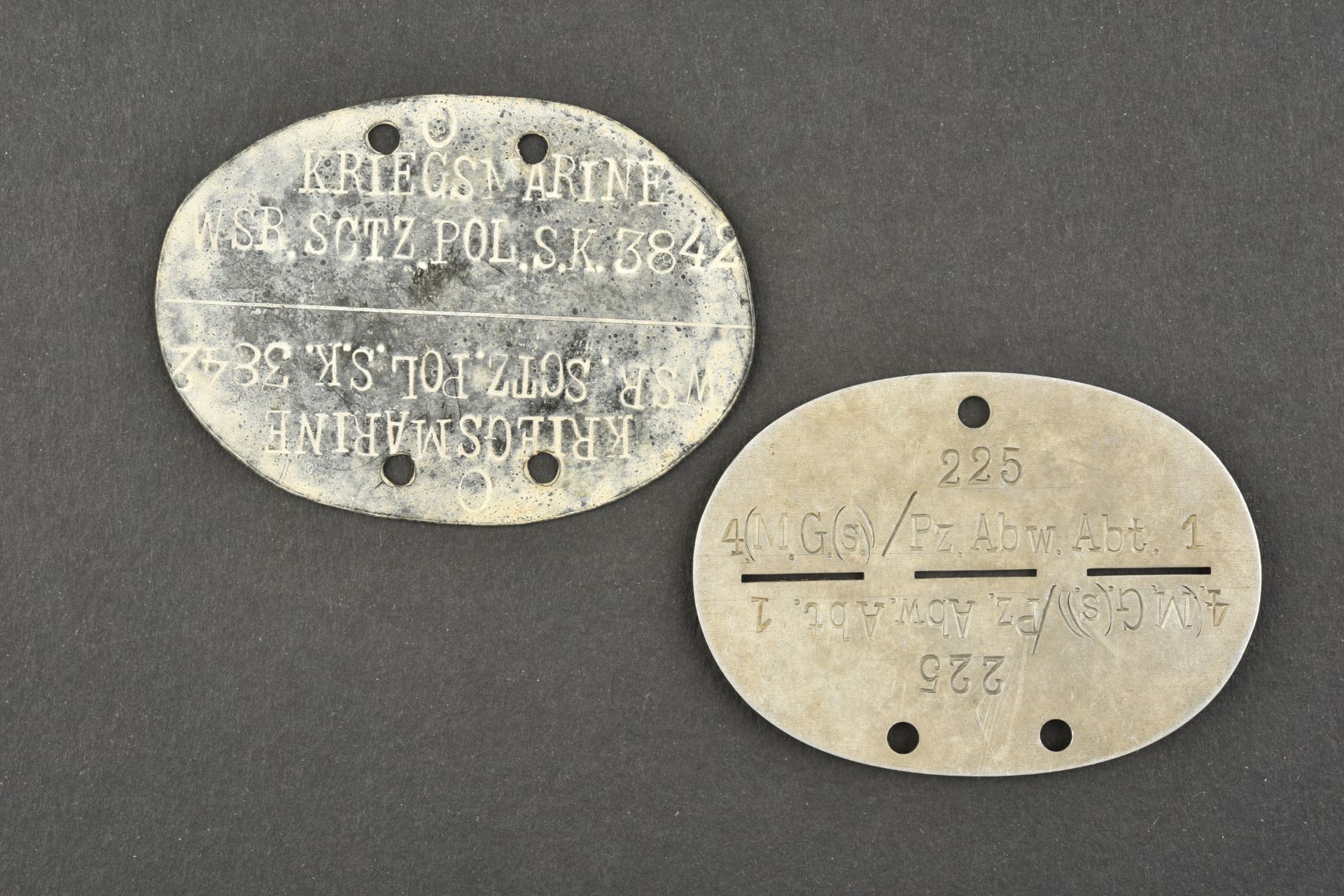 Plaques d identite allemande. German Dog tags.