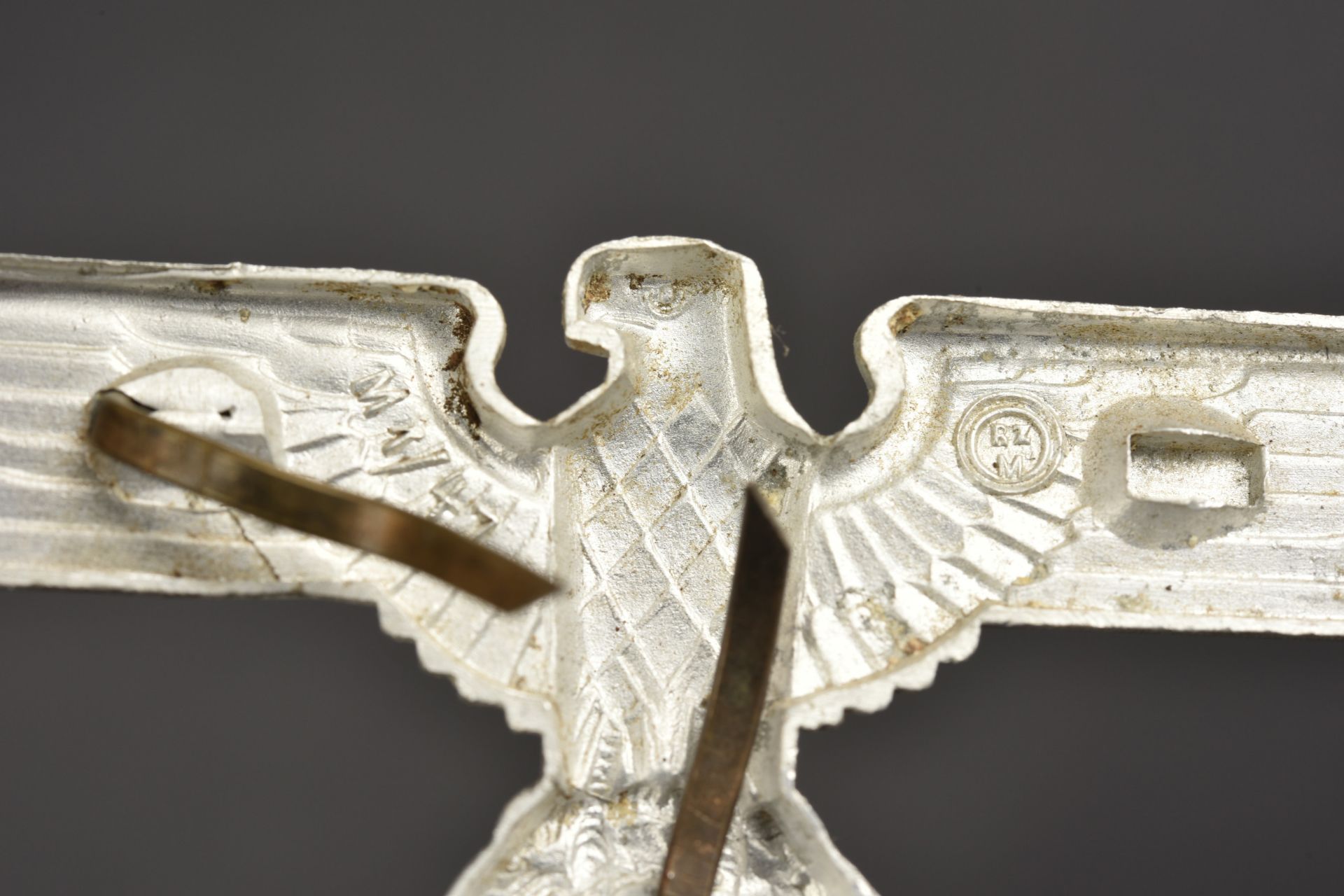 Insignes de coiffure SA. SA cap badges. - Image 3 of 5