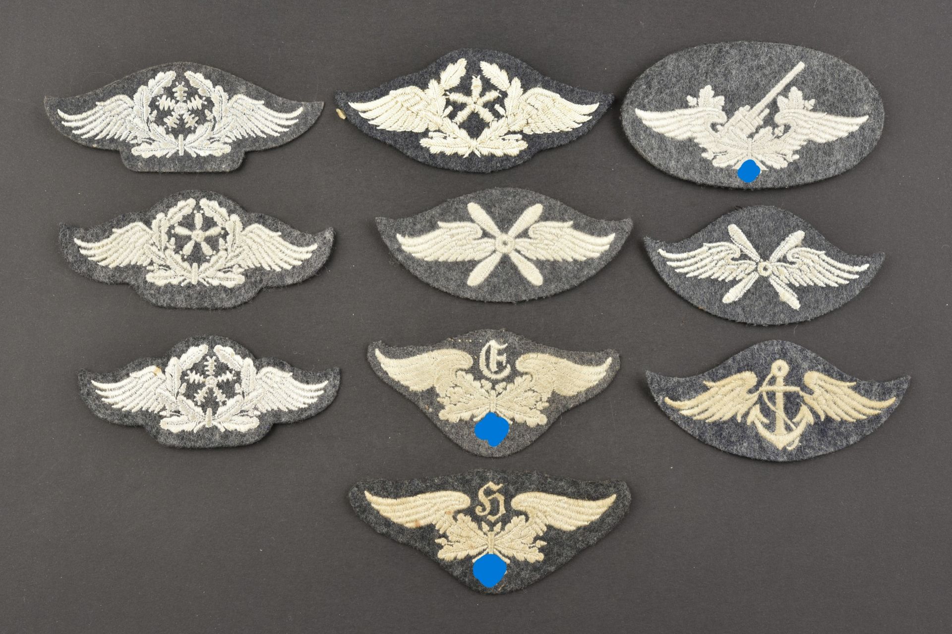 Insignes de specialite de la Luftwaffe. Luftwaffe specialty badges.