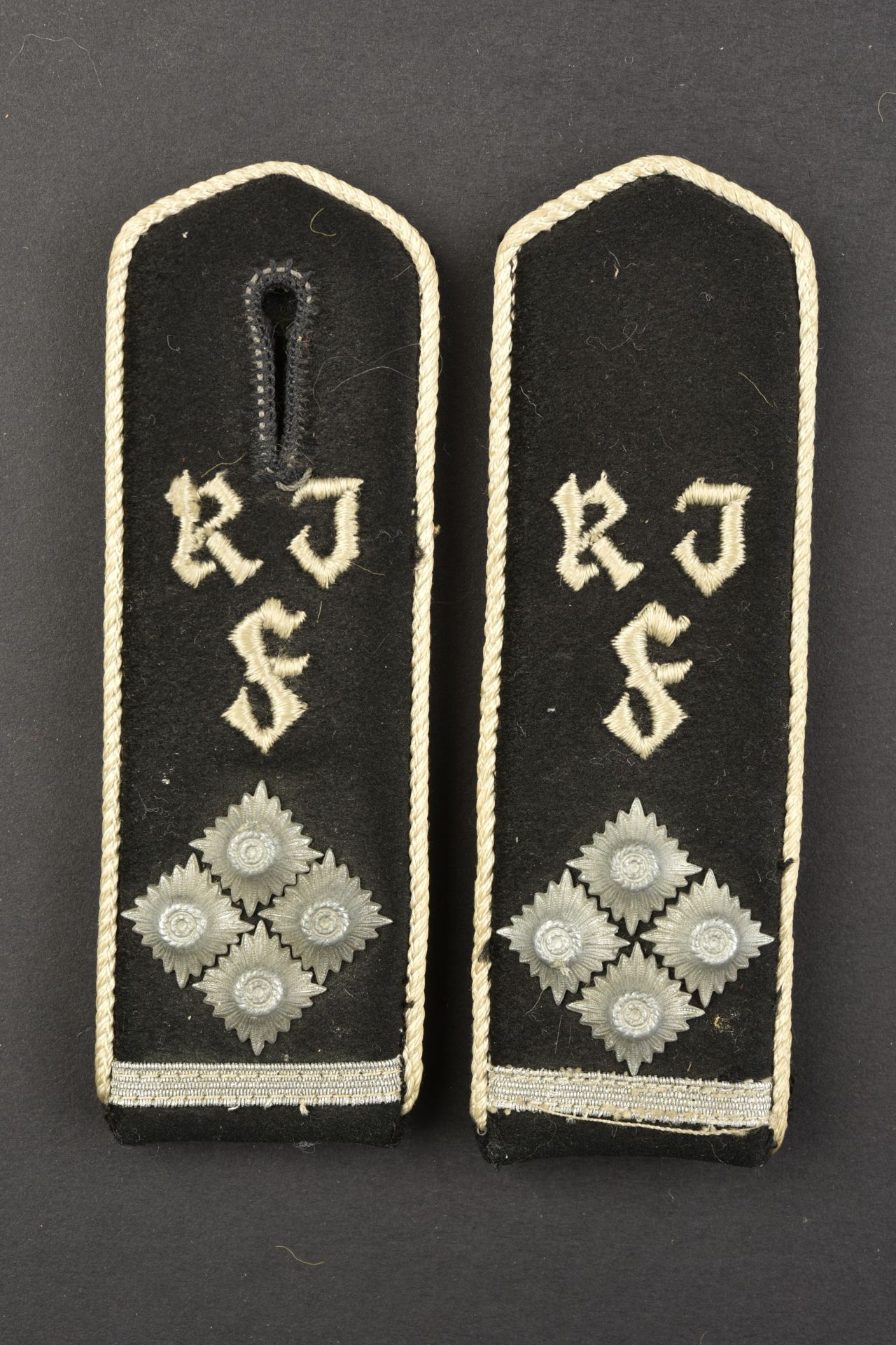 Pattes d'Žpaule HJ. HJ shoulder straps. 