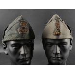 Deux calots dofficier de larmee Royale italienne. Two Royal Italian Army officer s caps.