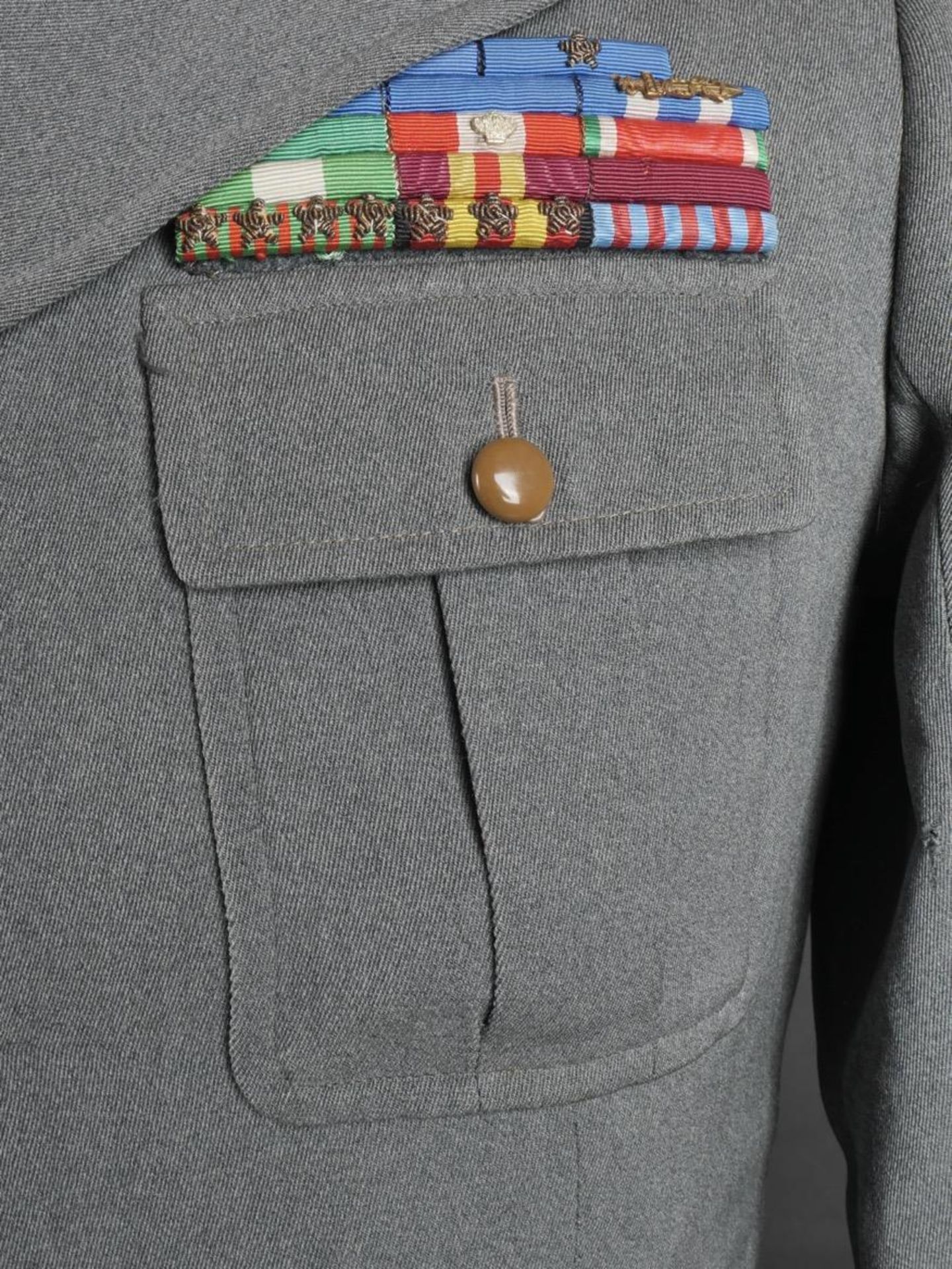 Vareuse de Carlo Boromi, colonel du Regiment Artillerie de la Division Bergamo. Jacket of Carlo Bo - Bild 6 aus 19