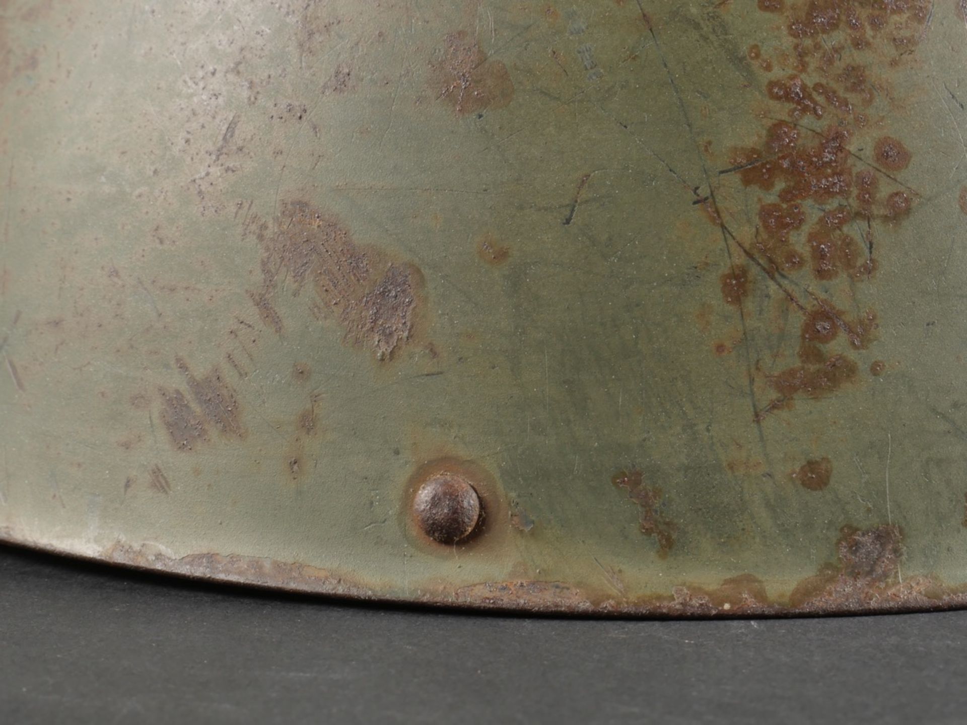 Coque de casque du genie. Engineering helmet shell. - Image 8 of 16