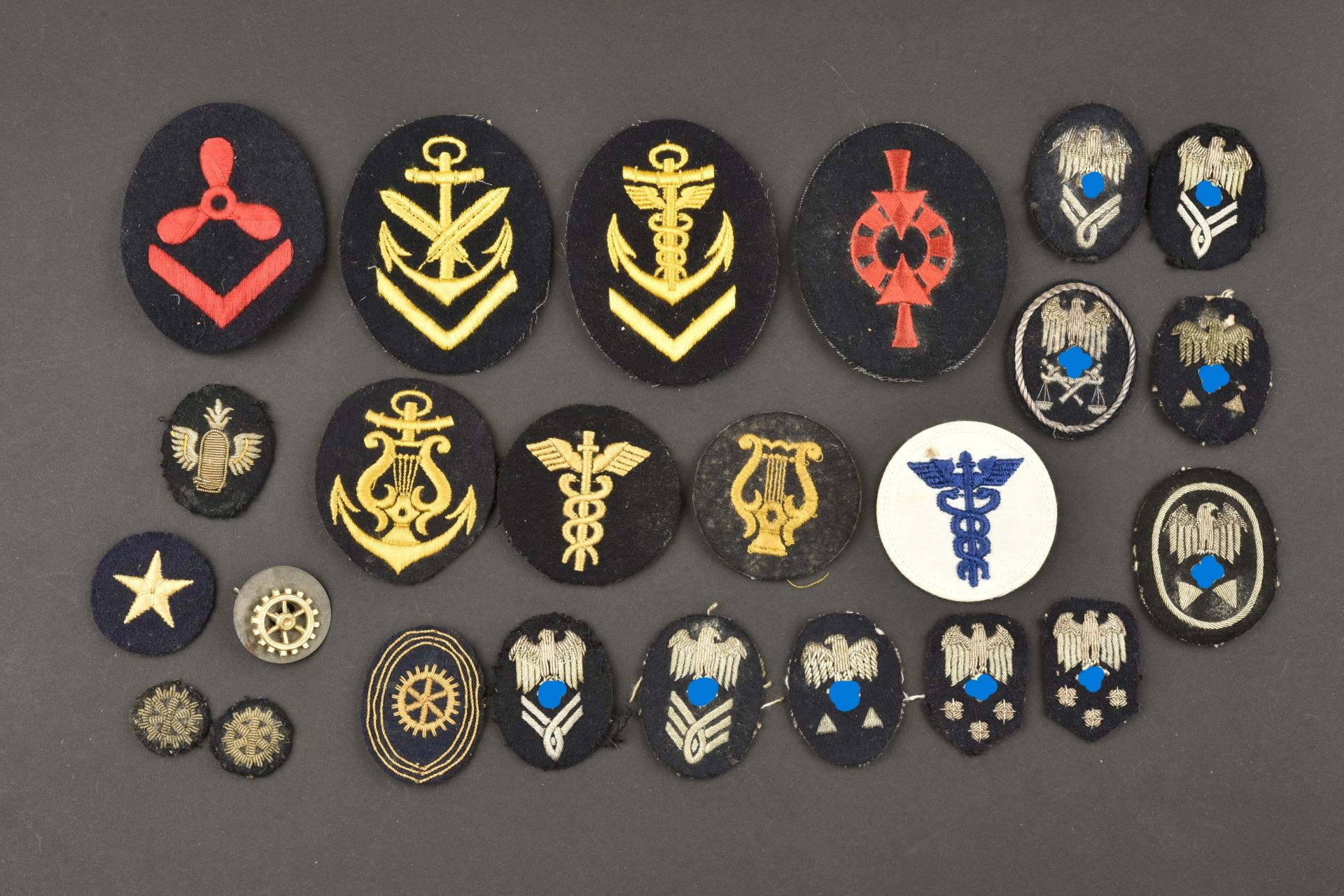 Insignes de specialite Kriegsmarine. Kriegsmarine specialty badges.