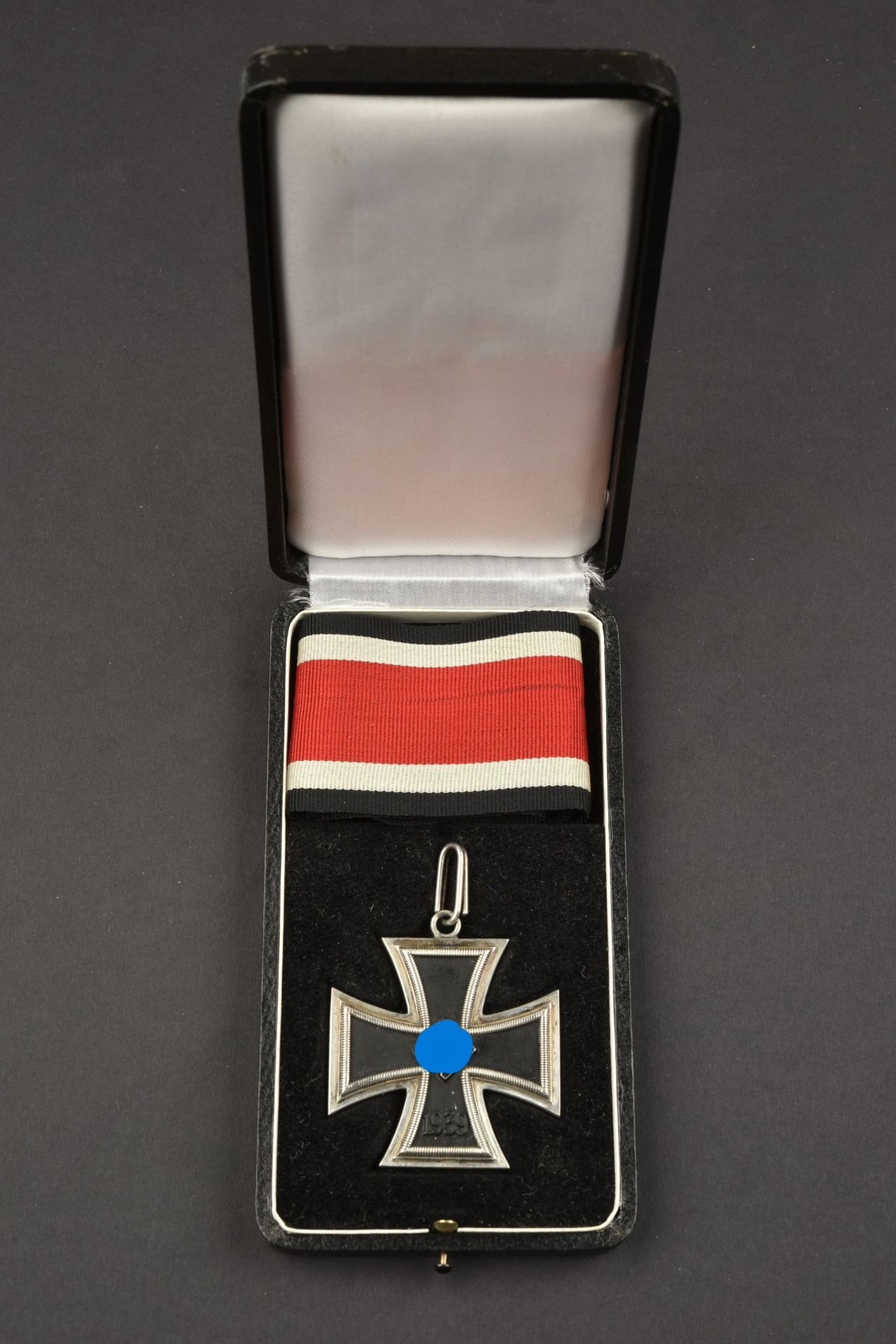 Reproduction de Croix de Chevalier. Reproduction of a Knight s Cross.