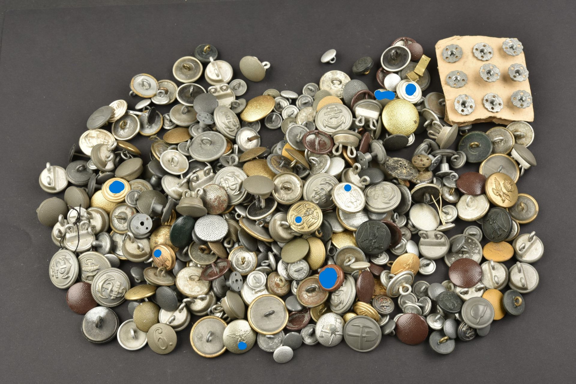 Boutons allemand. German buttons. - Image 2 of 2