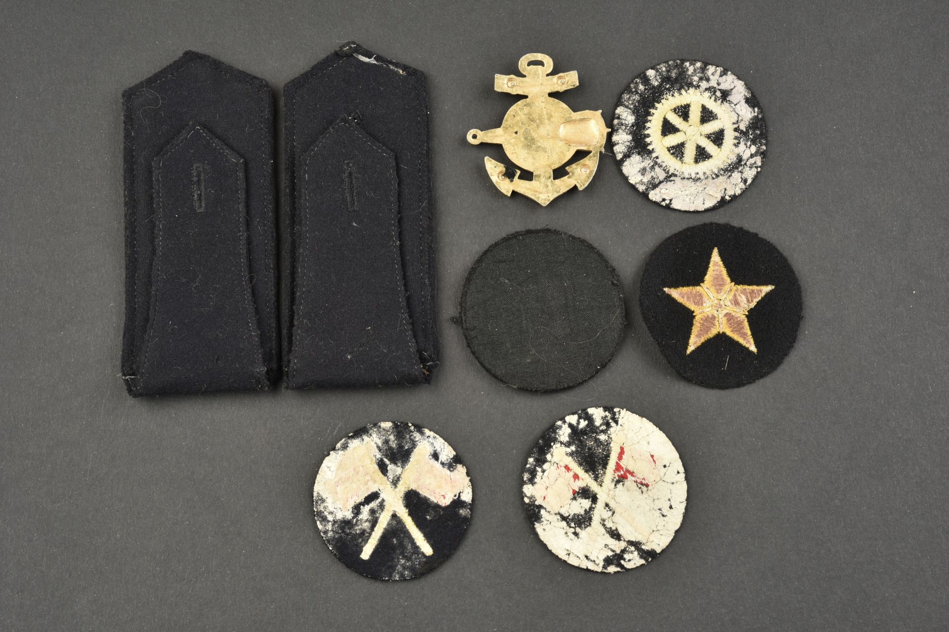 Insignes Kriegsmarine. Kriegsmarine insignia. - Bild 2 aus 2