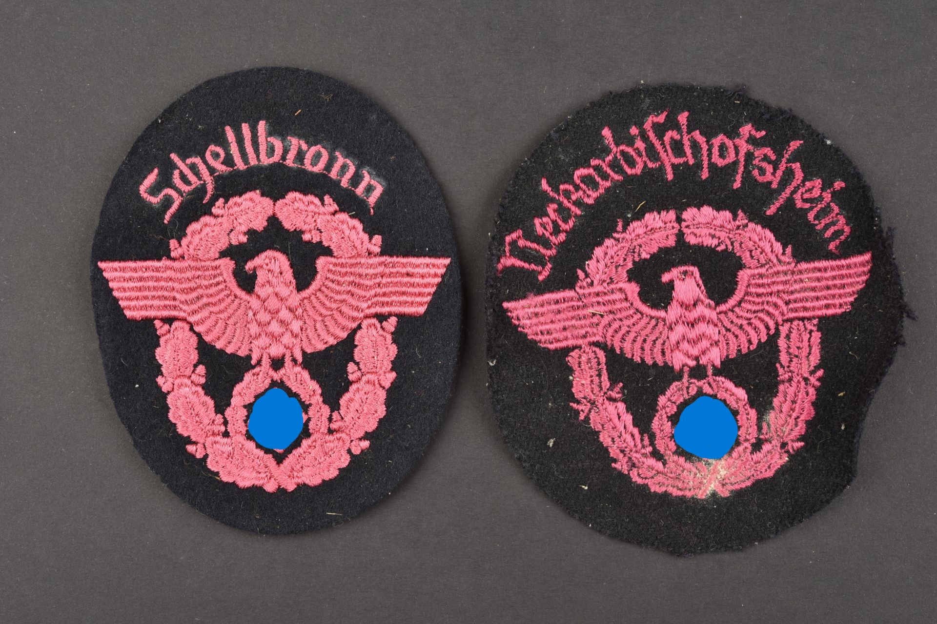 Insigne des pompier. Fireman's sleeve badges. 