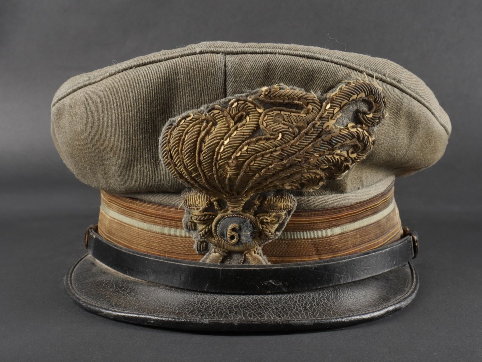 Casquette de commandant du 6eme Regiment de Bersaglieri. Commander s cap for the 6th Bersaglieri Reg
