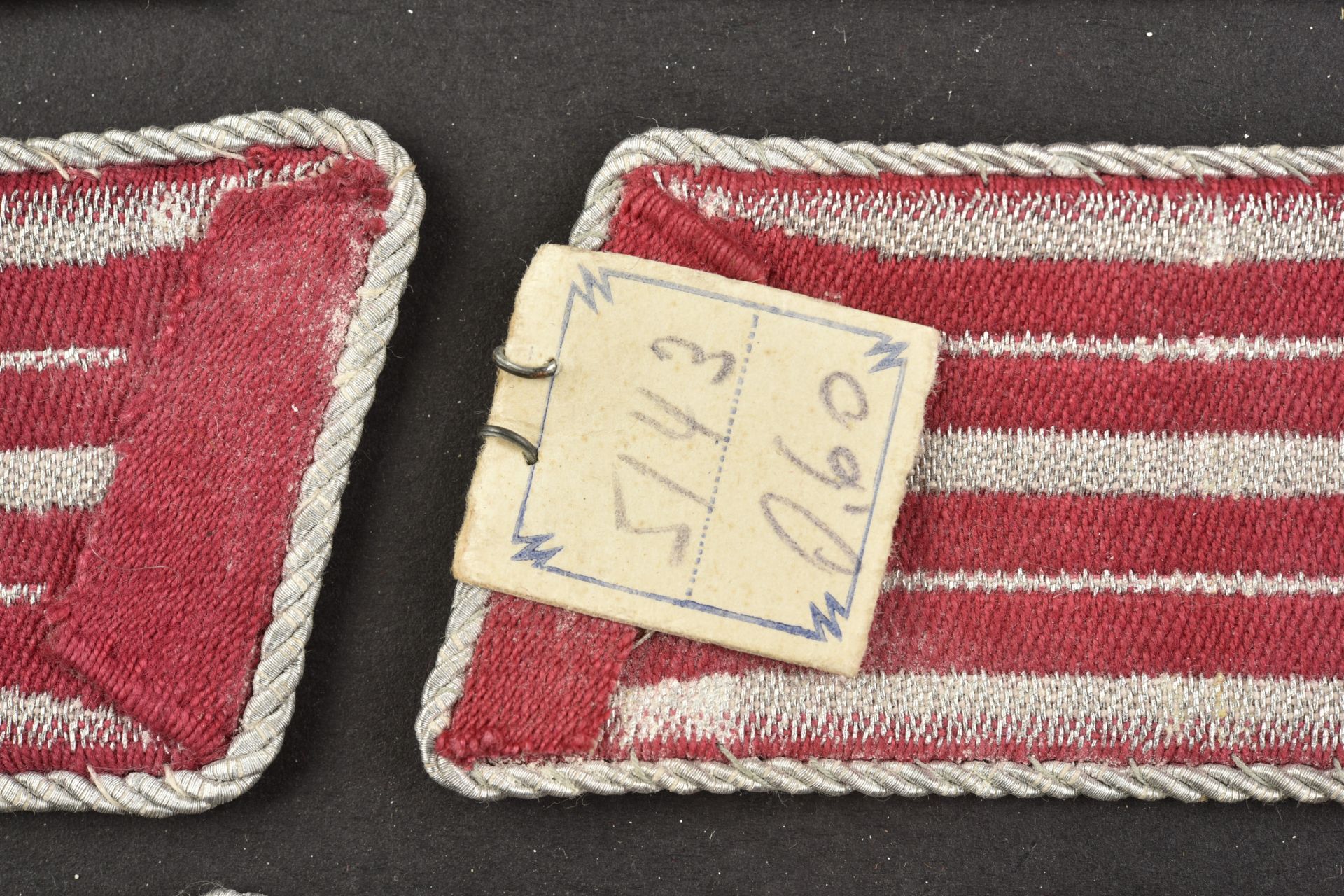 Insignes des pompiers du Reich. Fireman's sleeve badges.  - Image 2 of 3