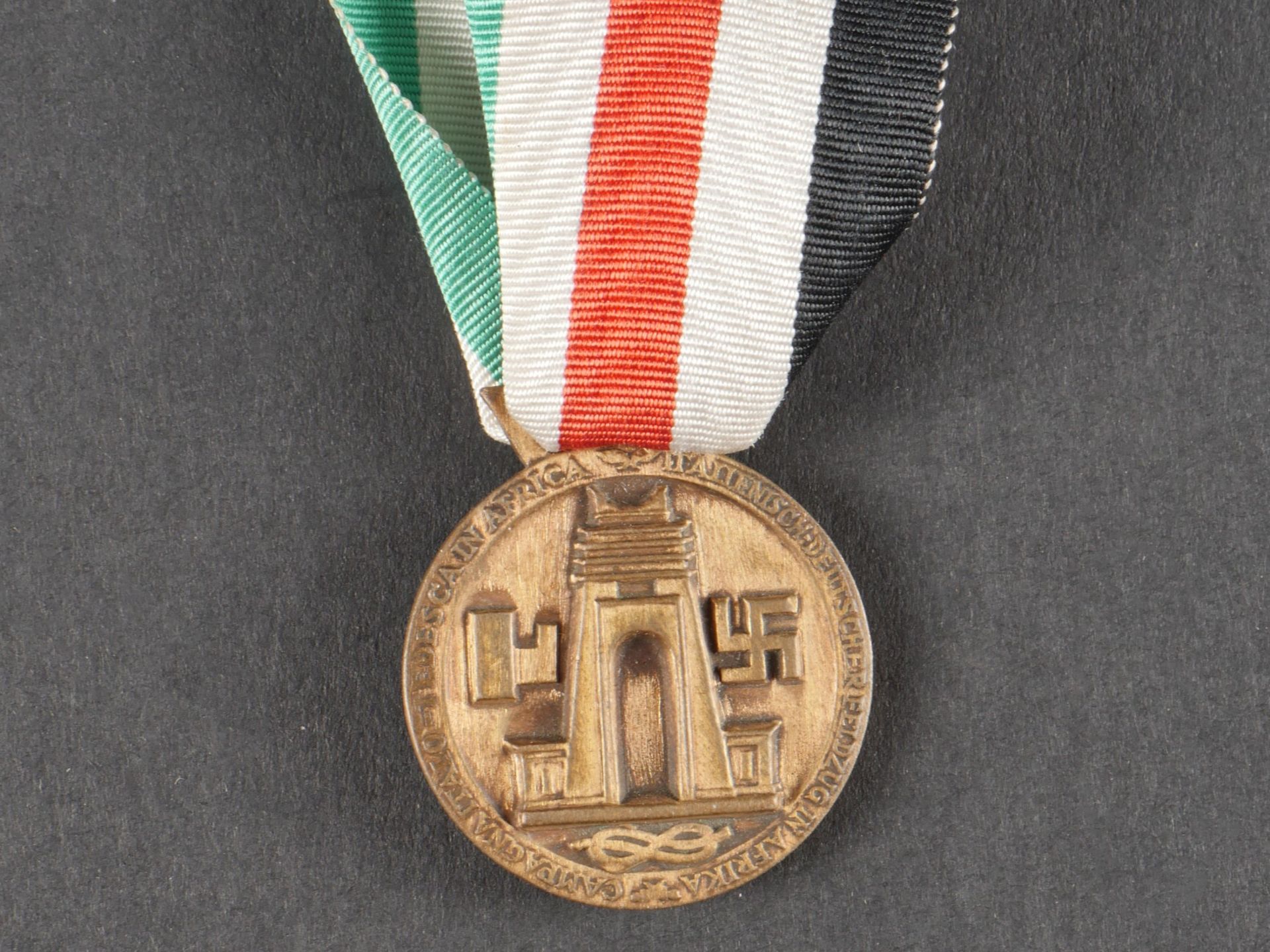 Medaille de la campagne italo-allemande en Afrique. Medal for the Italo-German campaign in Africa. - Image 3 of 4