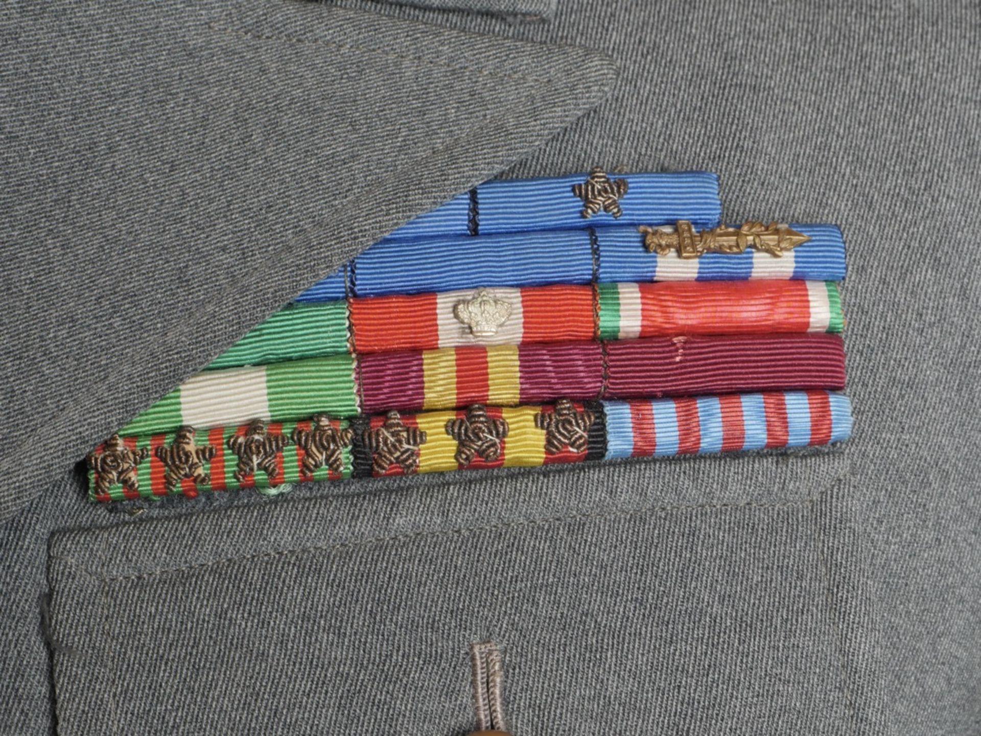 Vareuse de Carlo Boromi, colonel du Regiment Artillerie de la Division Bergamo. Jacket of Carlo Bo - Bild 8 aus 19