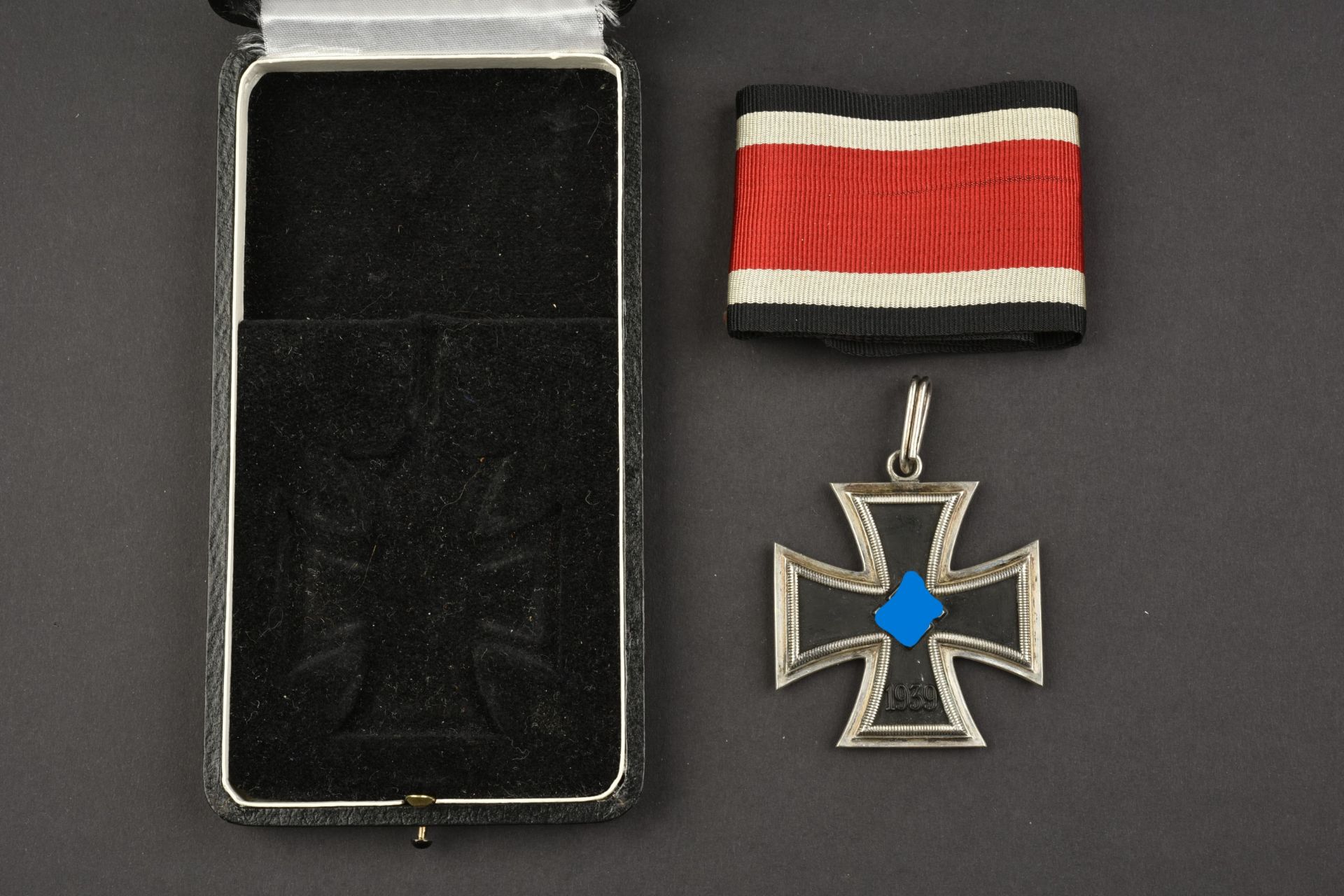 Reproduction de Croix de Chevalier. Reproduction of a Knight s Cross. - Image 10 of 15