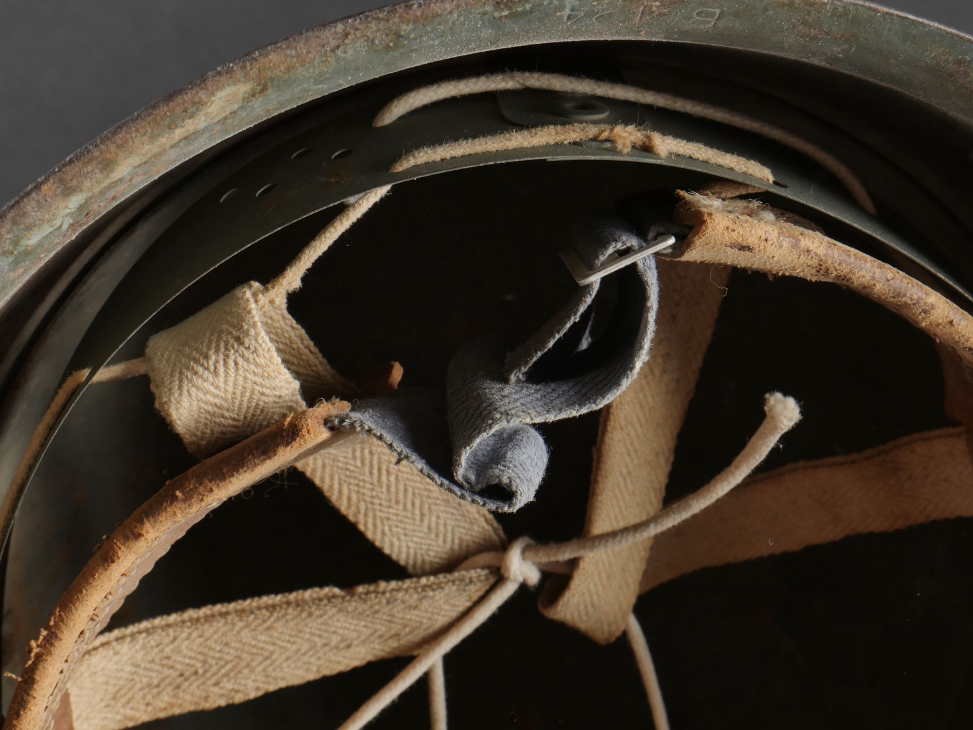 Casque italien de lartillerie. Italian artillery helmet. - Image 17 of 19