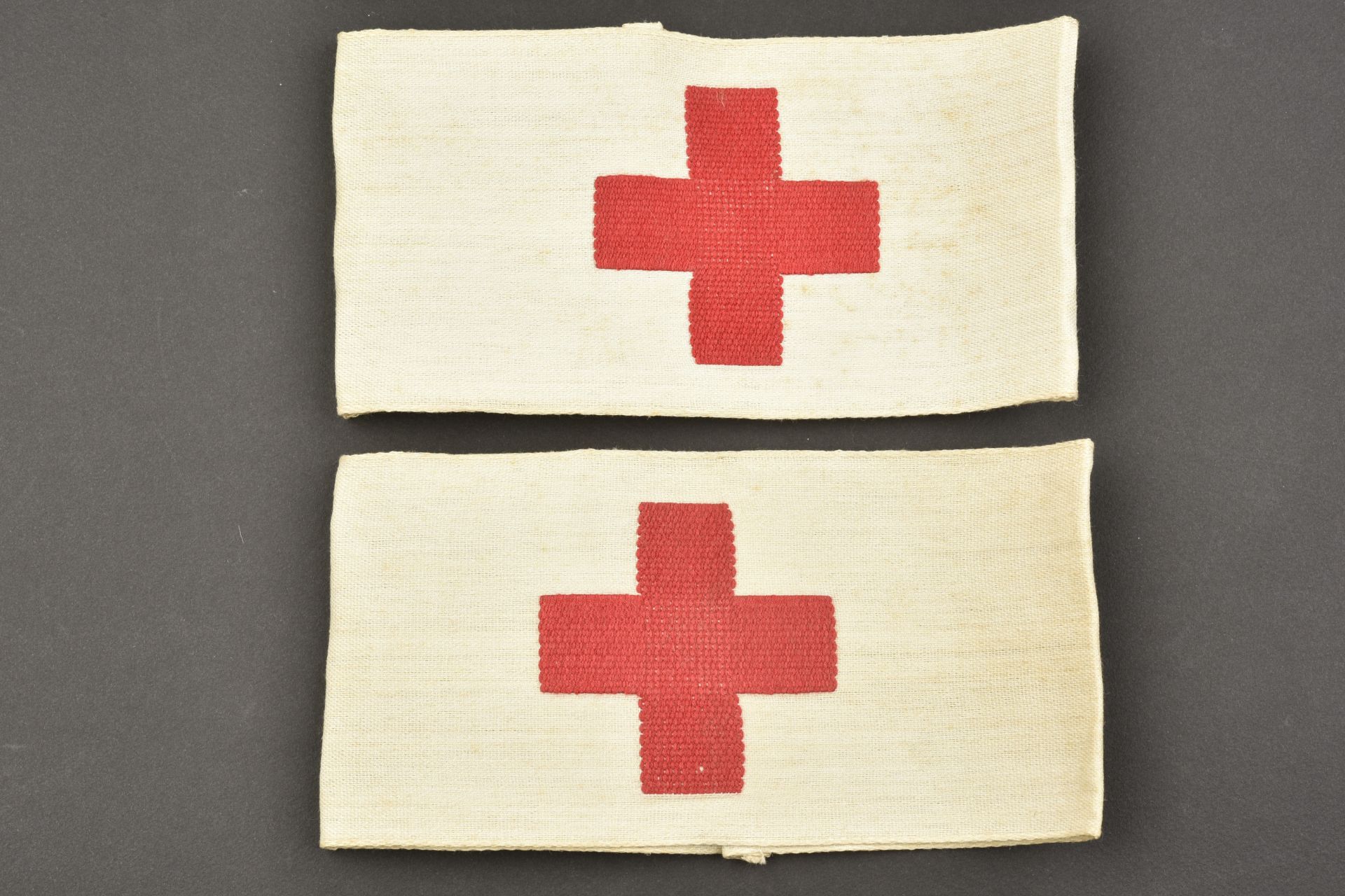 Brassard Croix Rouge. Red Cross armband.