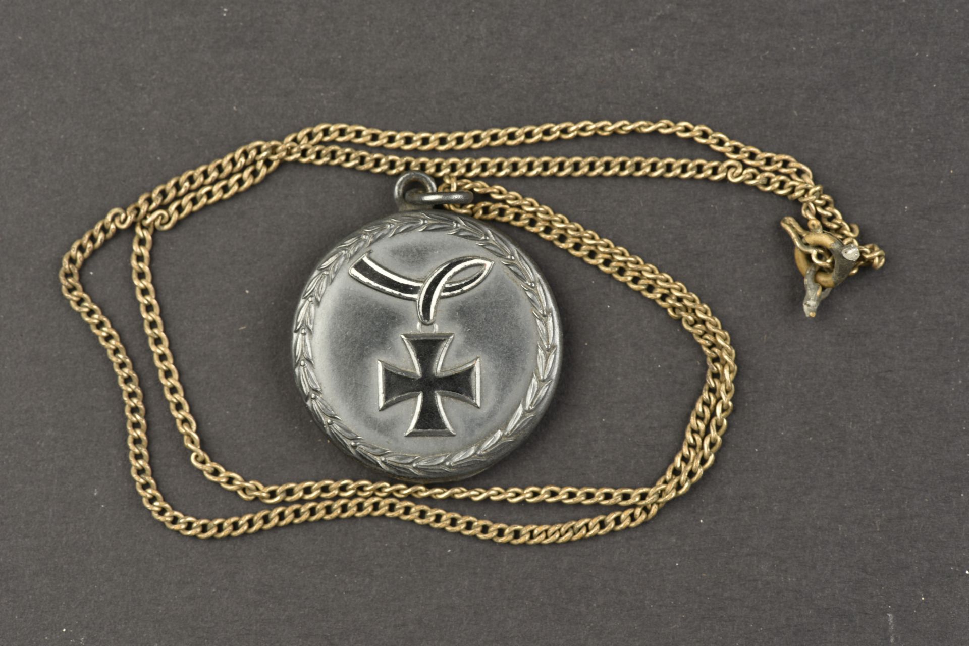 Medaillon WWI. WWI medallion.