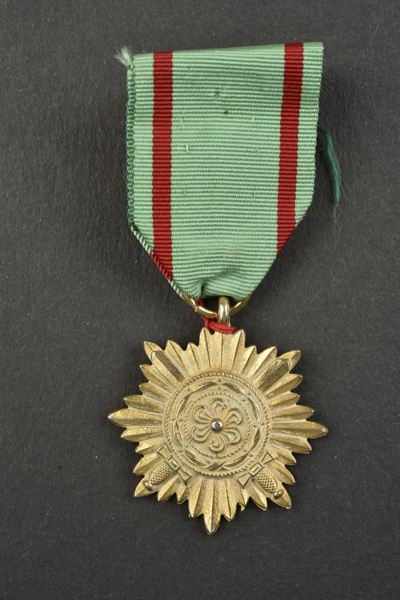 Medailles des volontaires de l Est. Eastern volunteer s medals. 