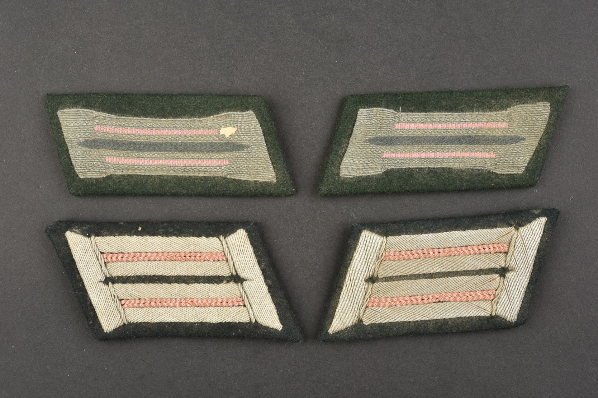 Pattes de col officier Heer. Heer officer collar tabs.