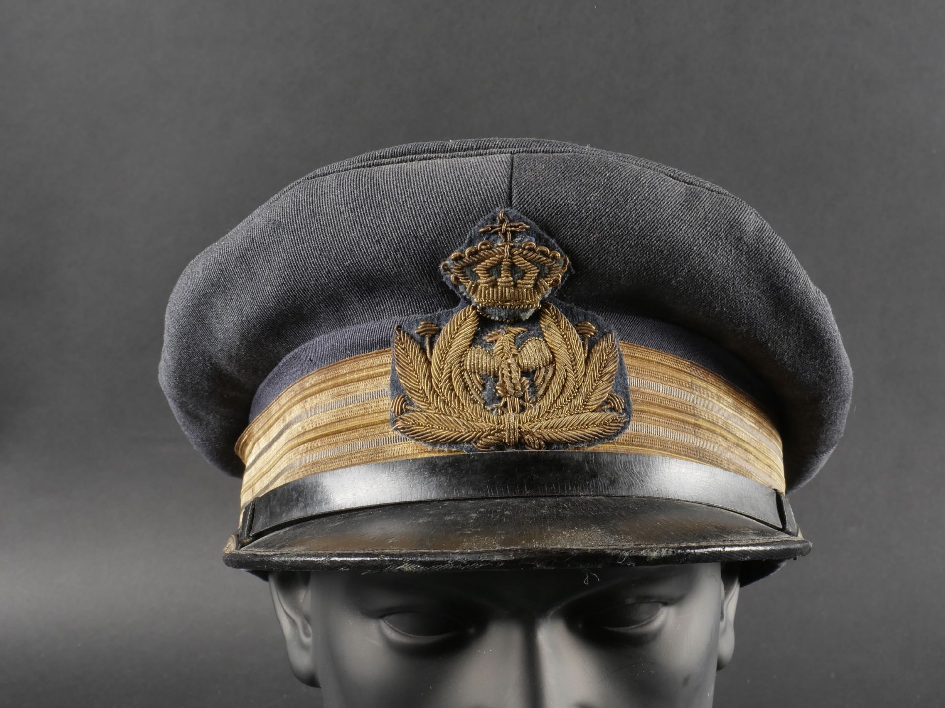 Casquette de capitaine daviation. Flight captain s cap. - Image 14 of 19