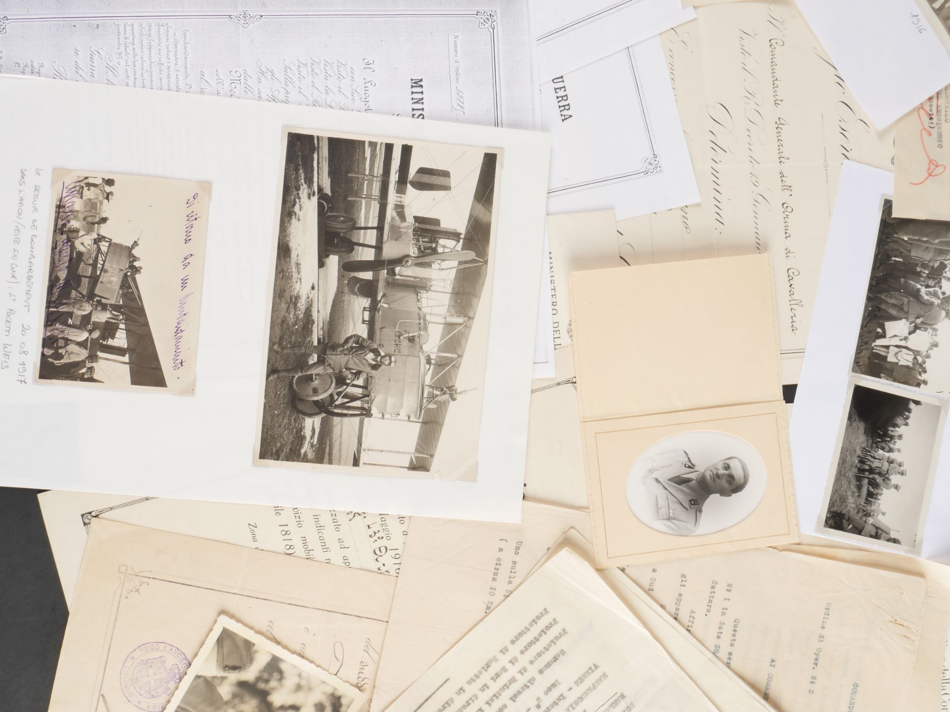 Ensemble de documents de Poccetti Weiss. Set of documents from Poccetti Weiss. - Image 6 of 9