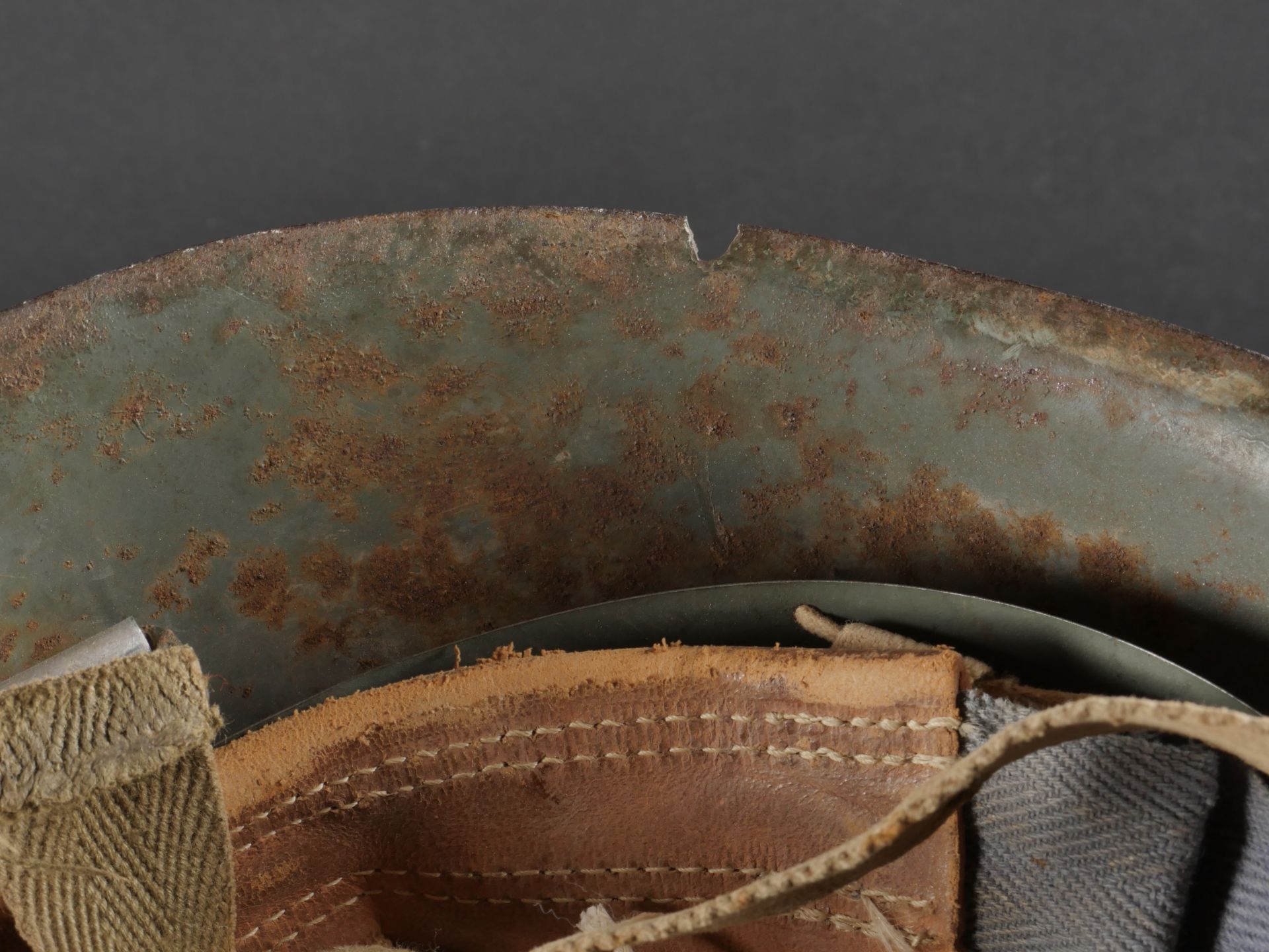 Casque italien de lartillerie. Italian artillery helmet. - Image 13 of 19