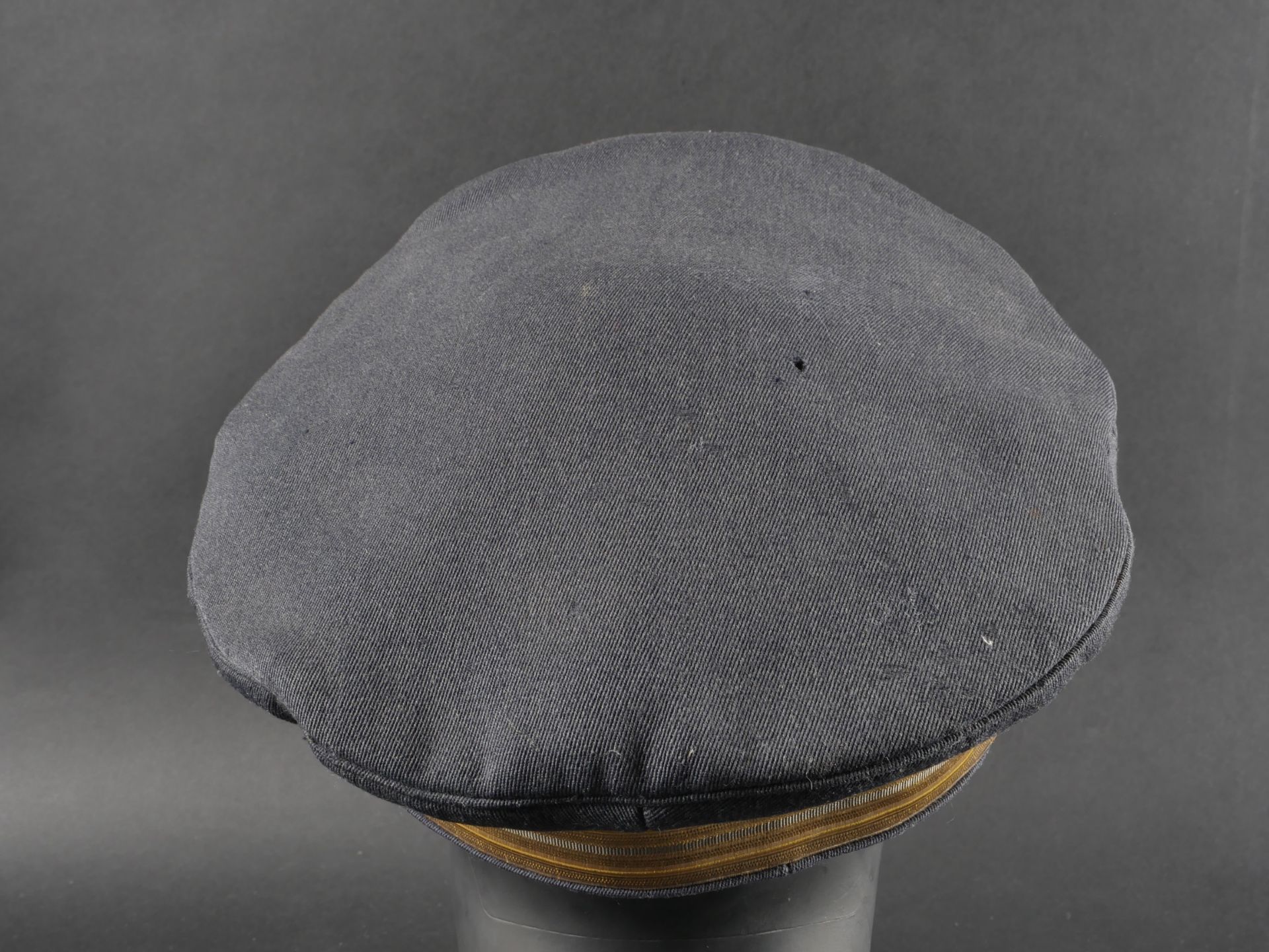 Casquette de capitaine daviation. Flight captain s cap. - Image 18 of 19