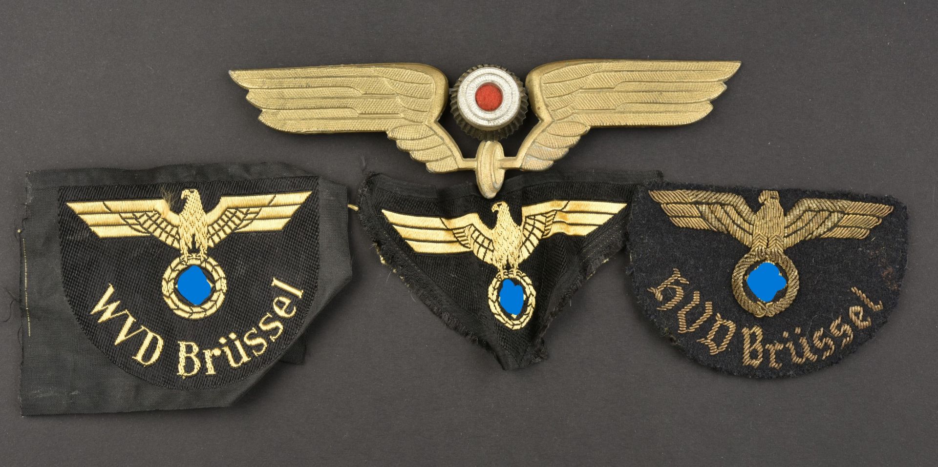 Insignes Reichsbahn. Reichsbahn insignia.