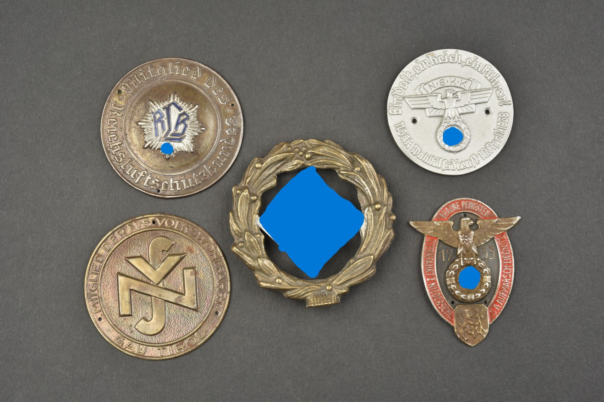 Plaquettes allemande. German insignia.