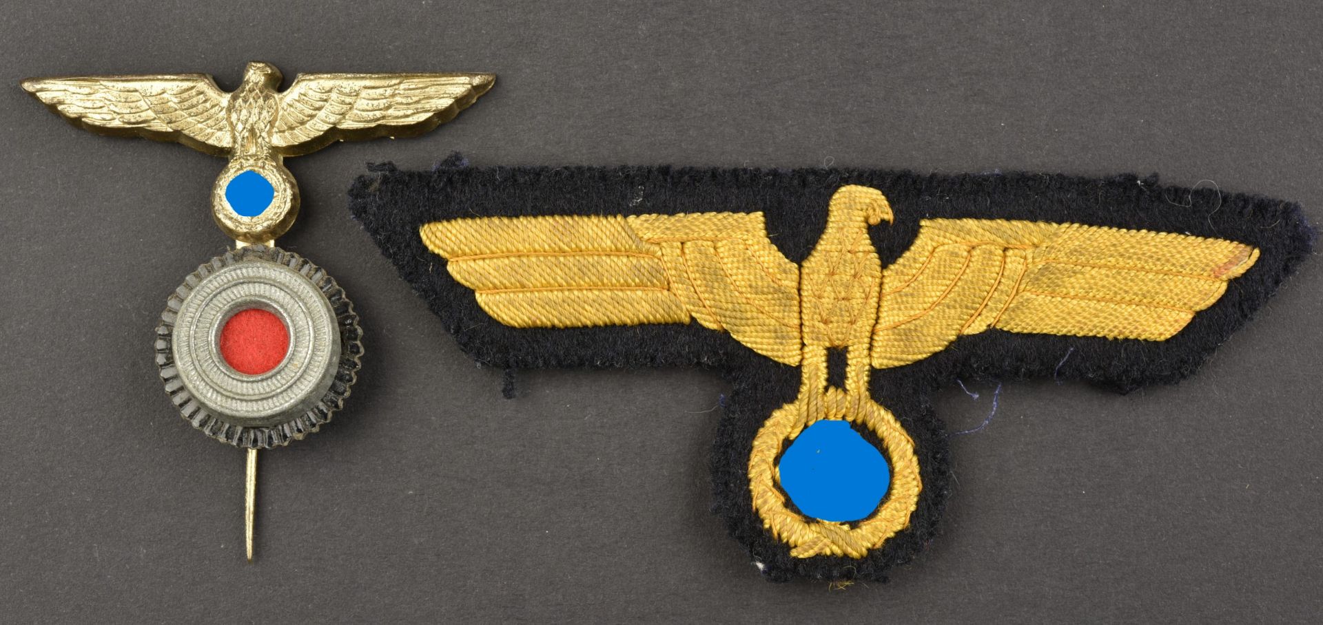 Insignes Kriegsmarine. Kriegsmarine insignia.