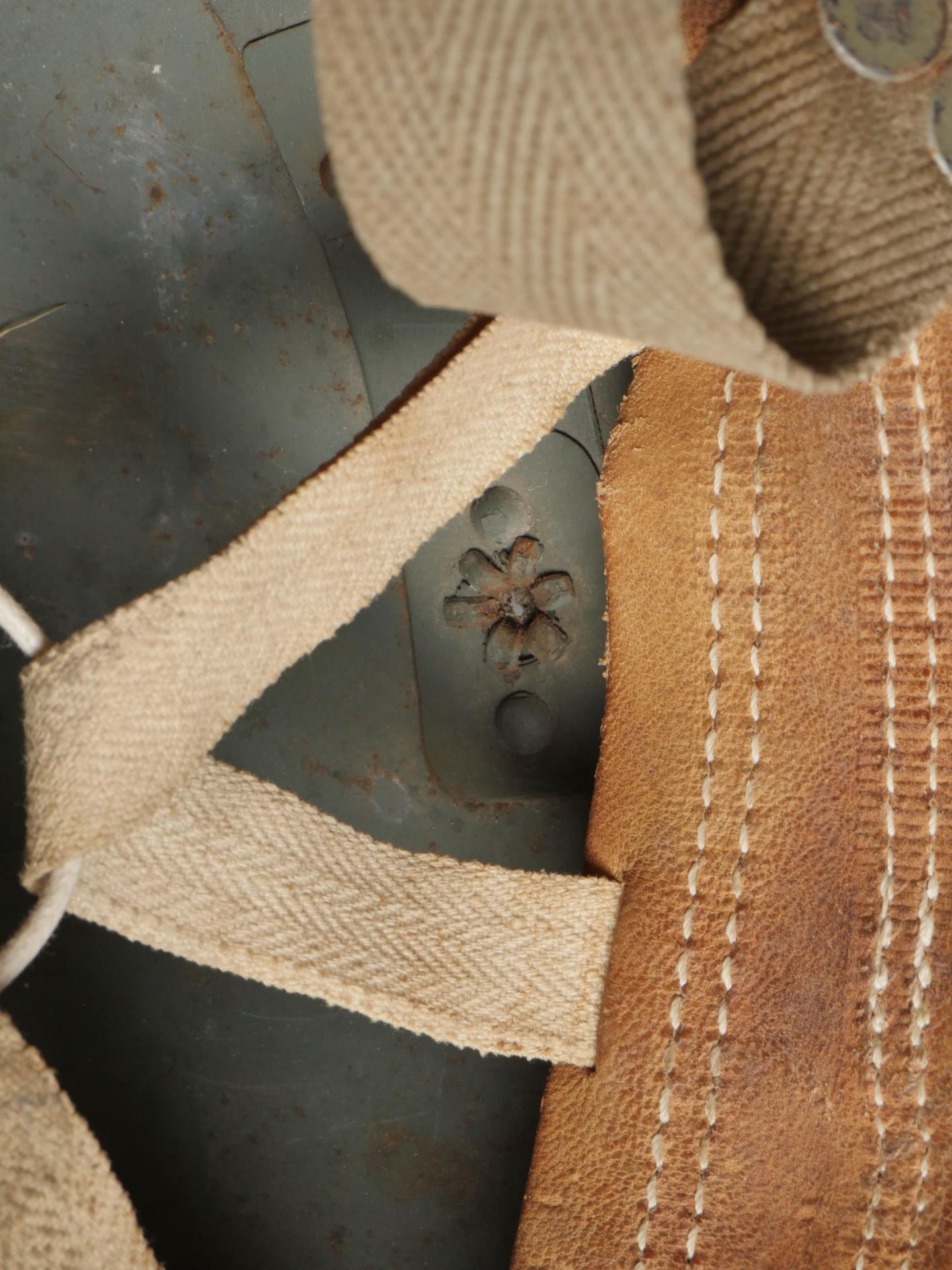 Casque italien de lartillerie. Italian artillery helmet. - Image 15 of 19