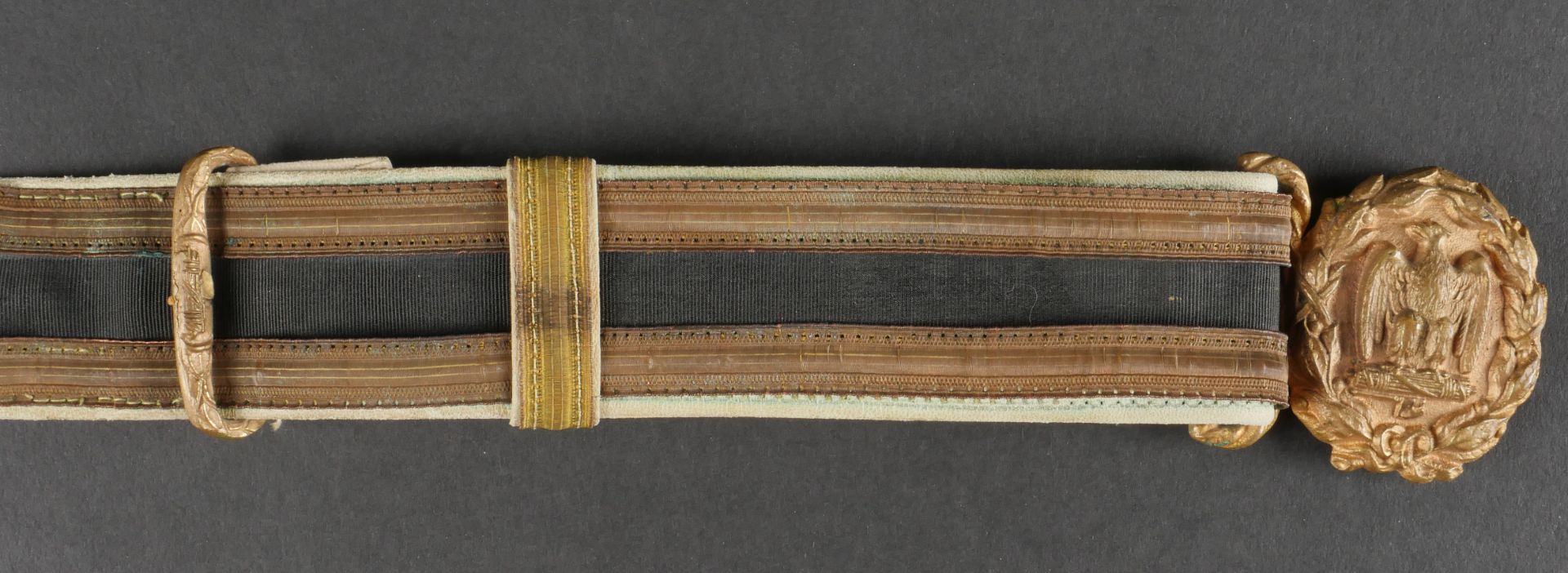 Lot de deux ceinturons dÕ-officier de la MVSN. Set of two MVSN officer s belts. - Image 6 of 19