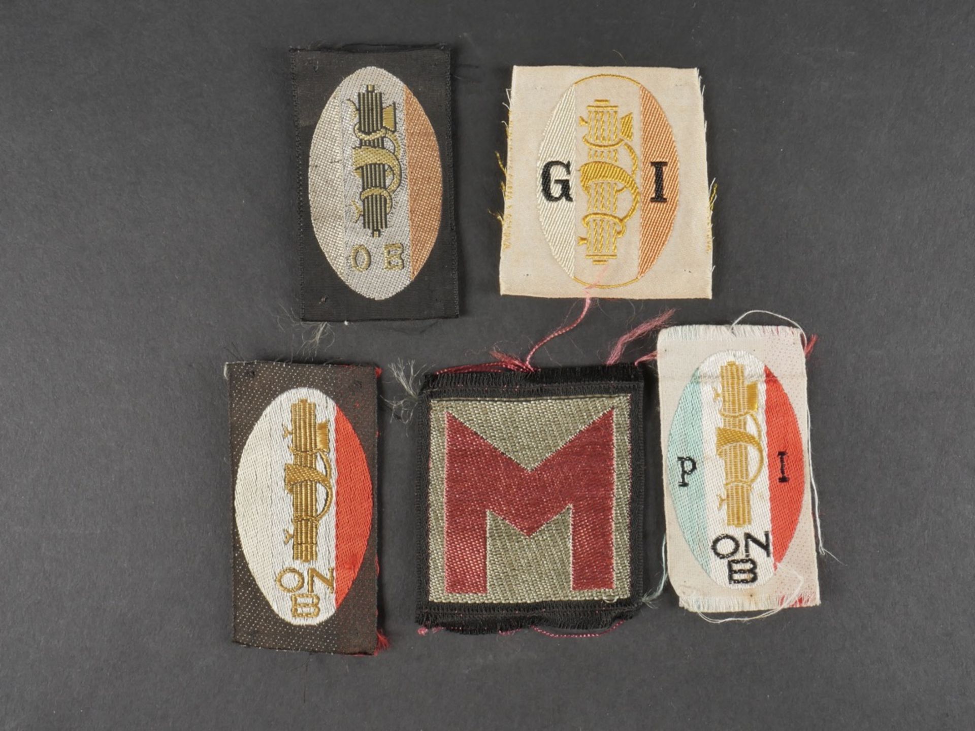 Lot d'insigne des Jeunesses Fascistes. Set of Fascist Youth badges. - Image 17 of 18