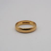 A 22ct gold Wedding Band, approx 4.90gms, ring size J 1/2