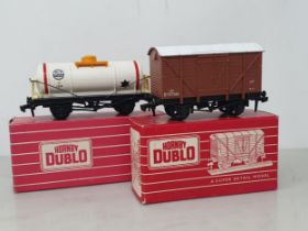 Hornby Dublo Export 4475 Ventilated Van and Export 4875 'Chlorine' Tank Wagon, unused and boxed.